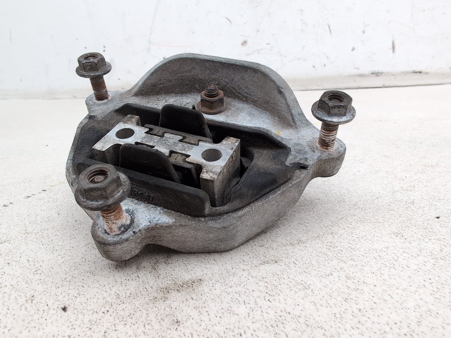 Transmission Mounting Bracket 3
