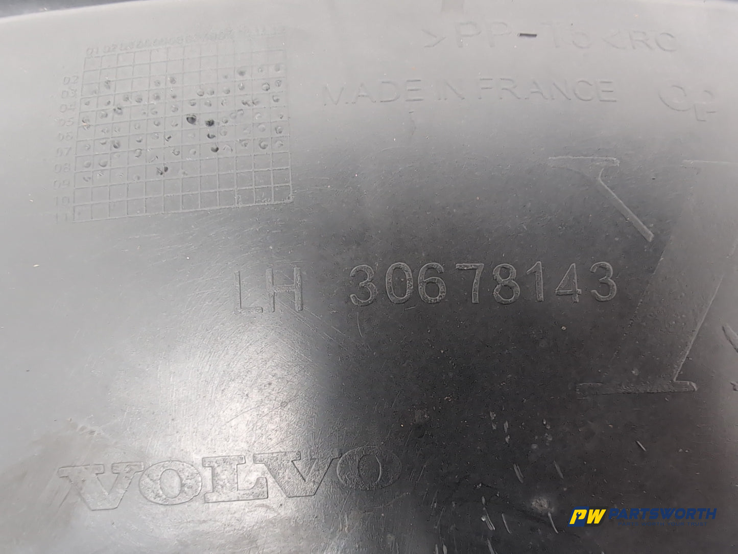 Moulding Wheel Arch Front LH 3