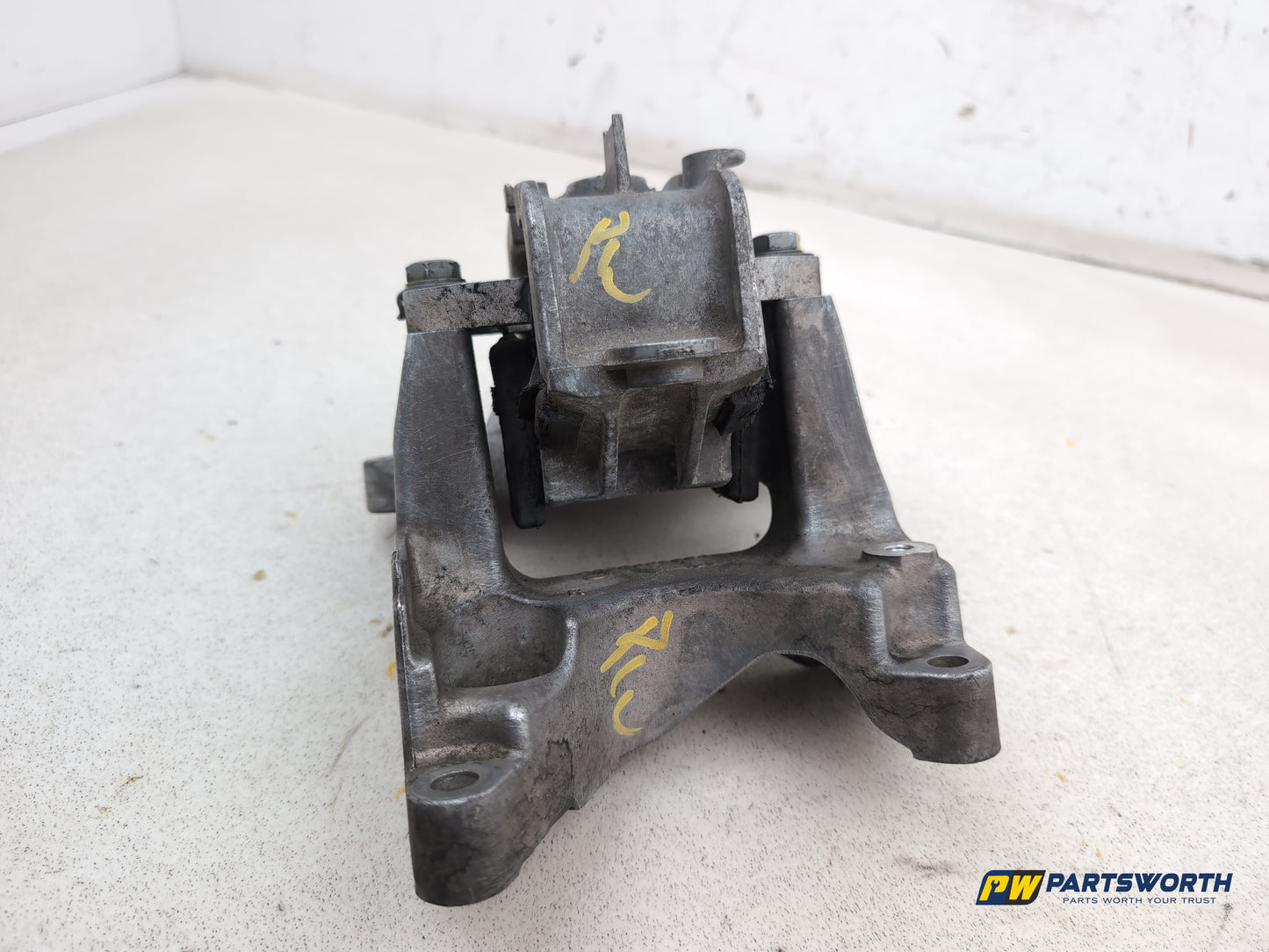 Engine Mounting Bracket 3
