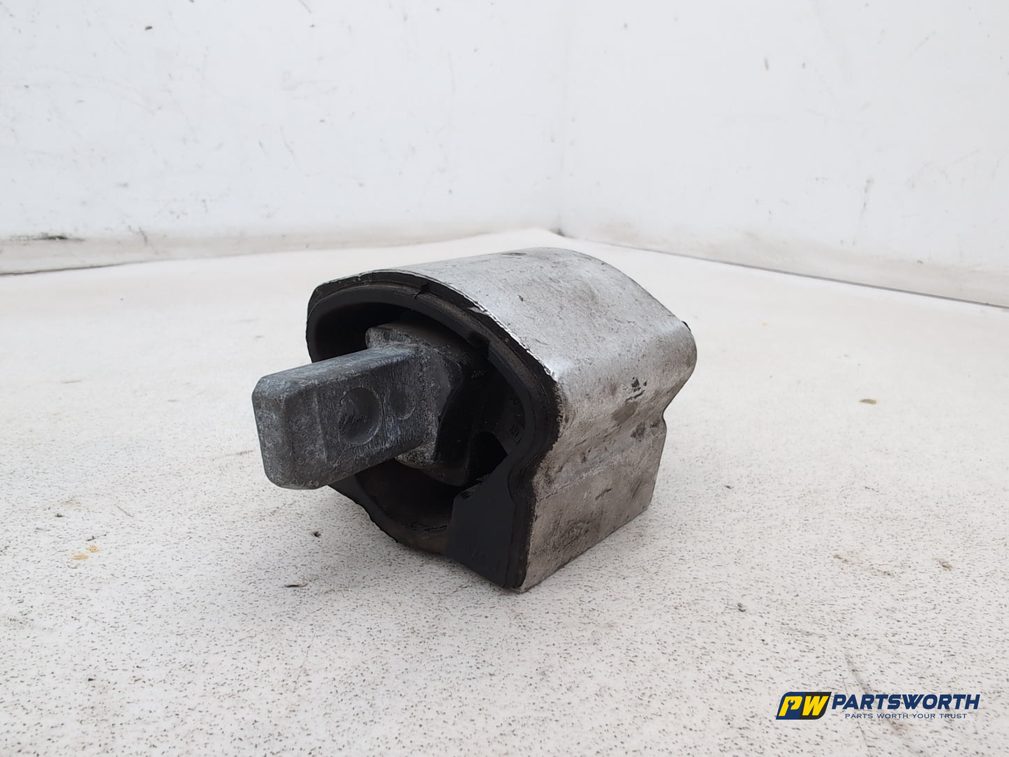 Transmission Mounting Bracket 3