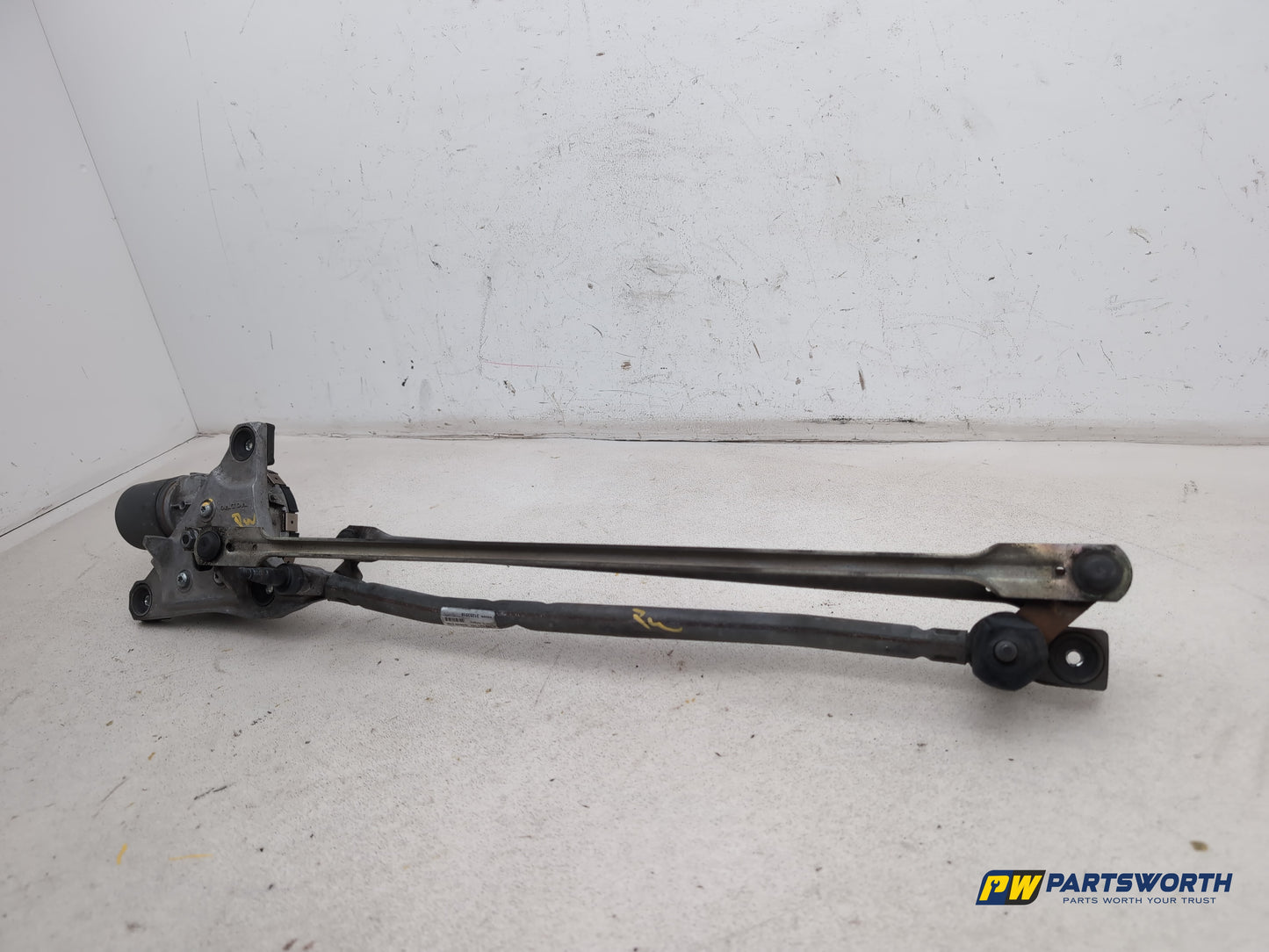 Front Wiper Motor & Mechanism / Linkage 3