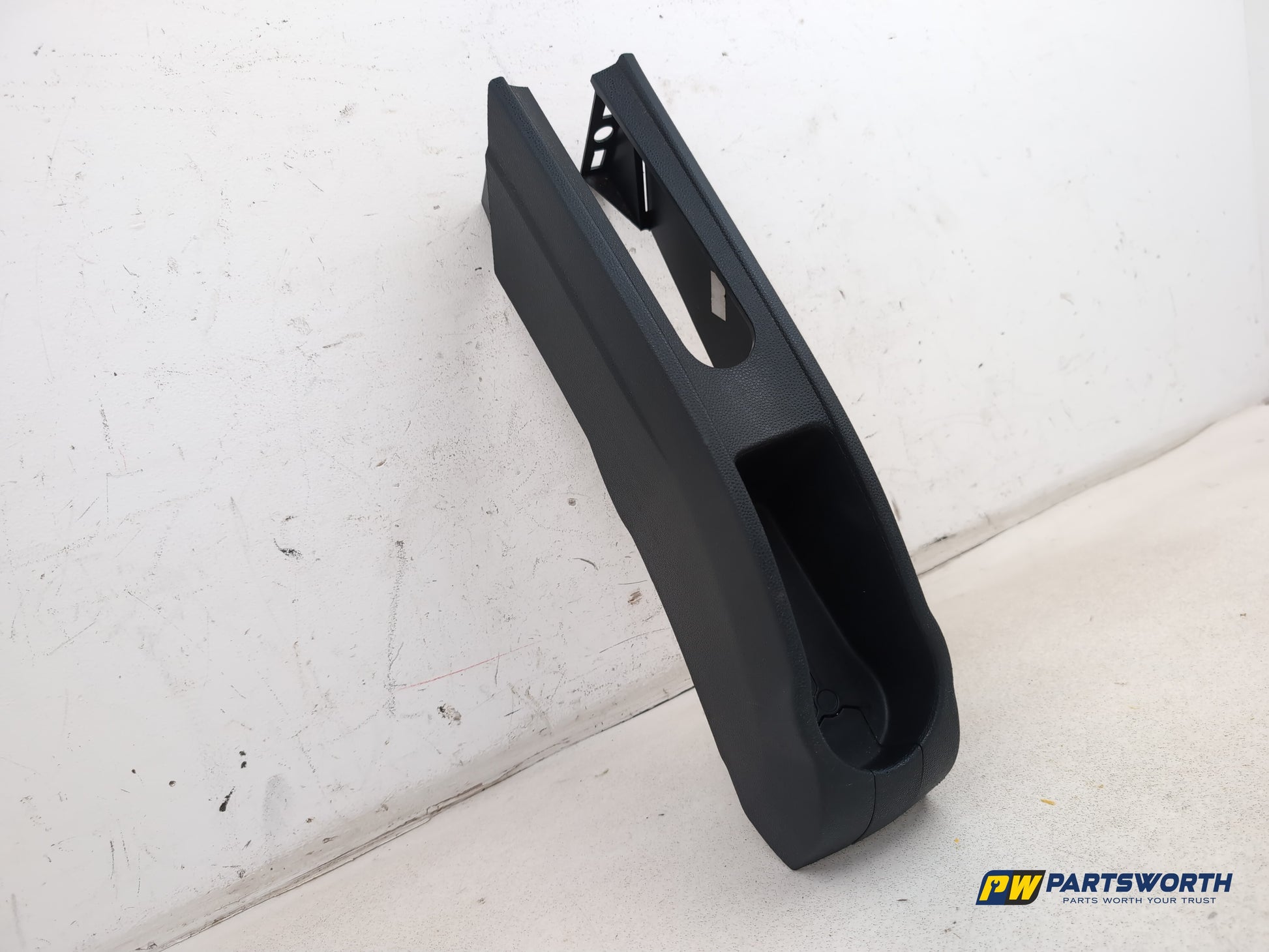 Centre Console Cup Holder 3