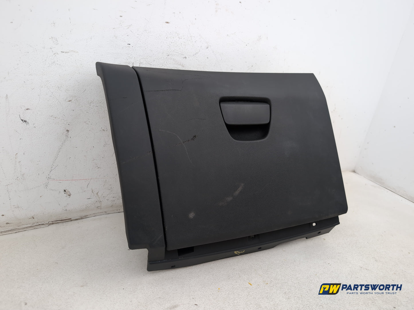 Glove Compartment Assembly 3