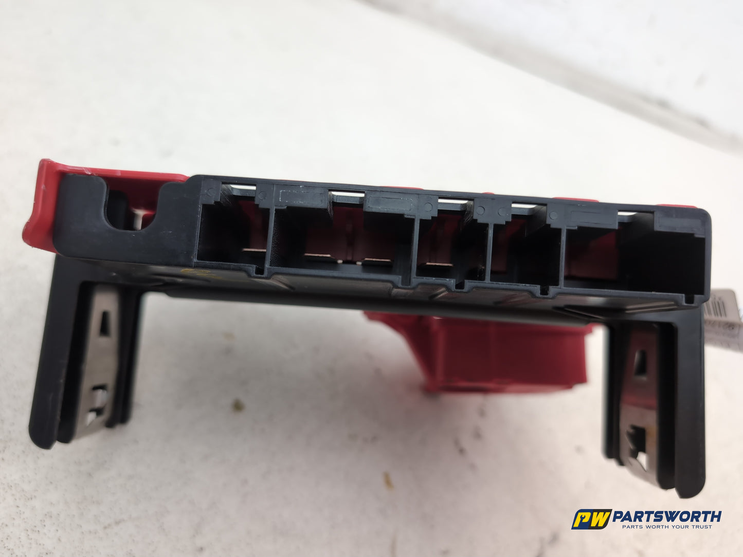 Positive Pole Battery Power Boot Distribution Fuse Box 3