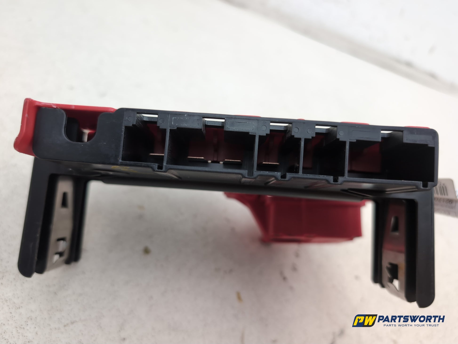 Positive Pole Battery Power Boot Distribution Fuse Box 3