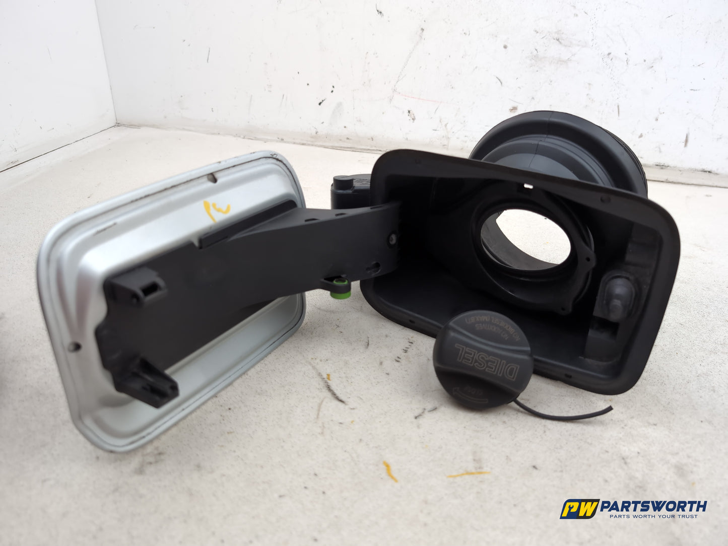 Fuel Filler Flap 3