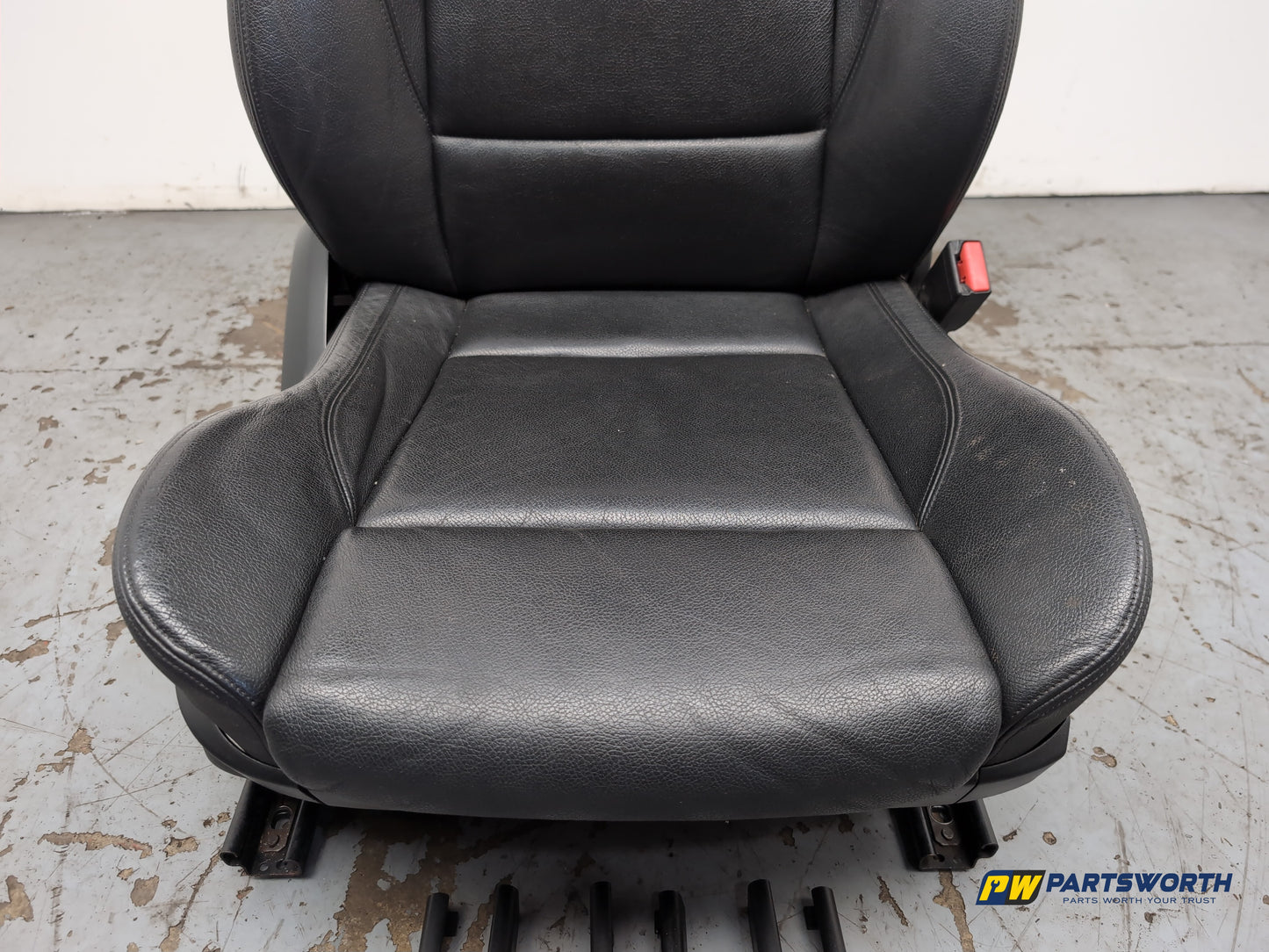 Seat Front RH 3
