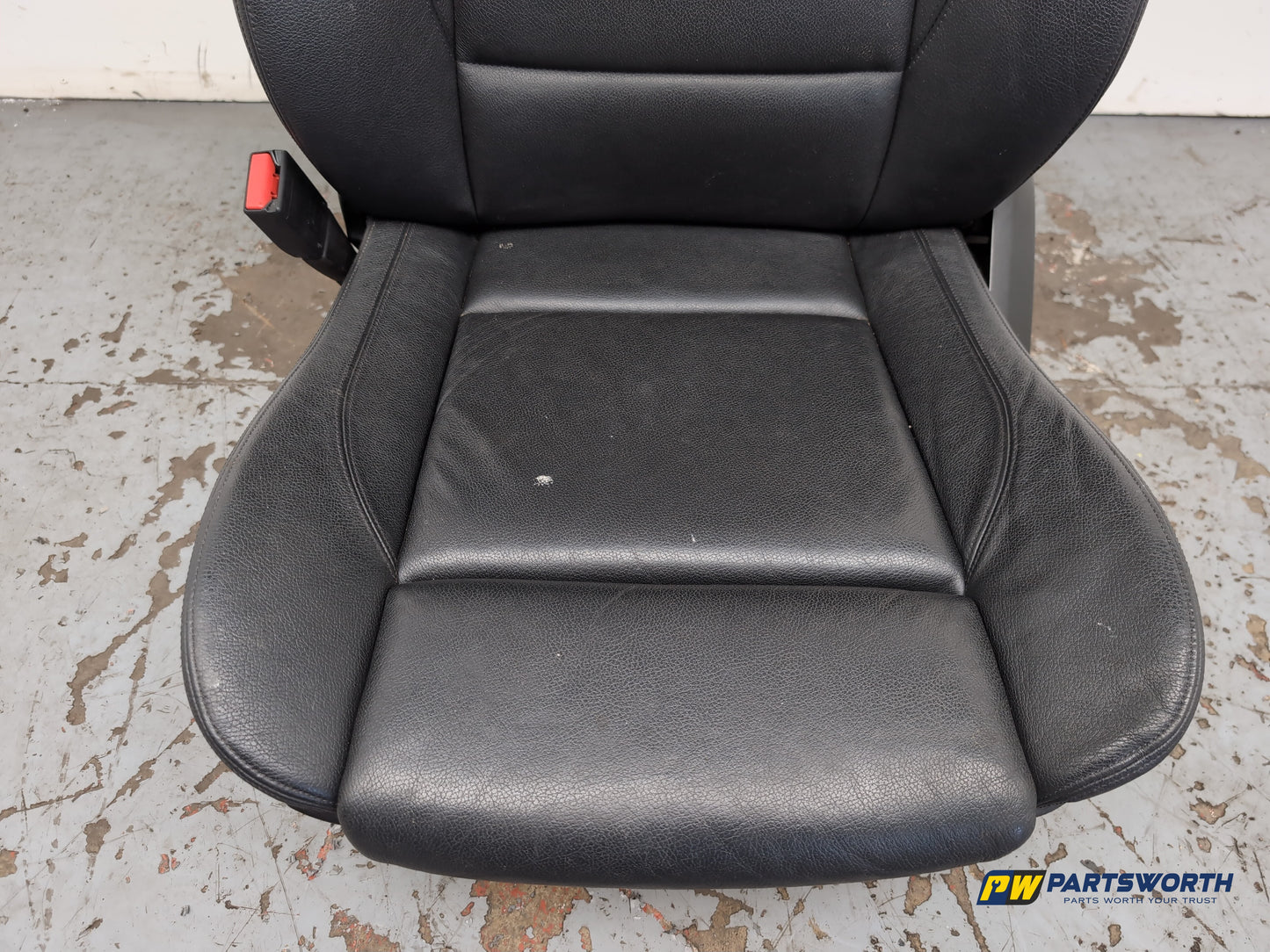 Seat Front LH 3