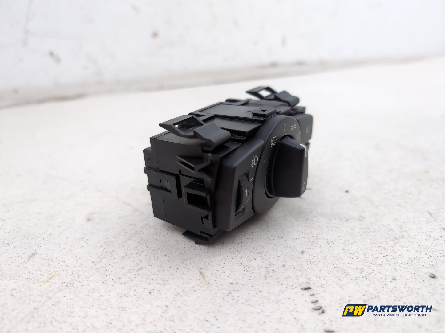 Switch Headlamp 3