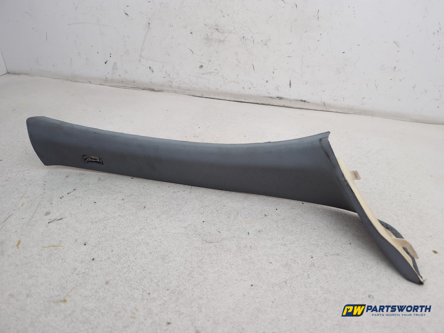 RH A Pillar Trim  3