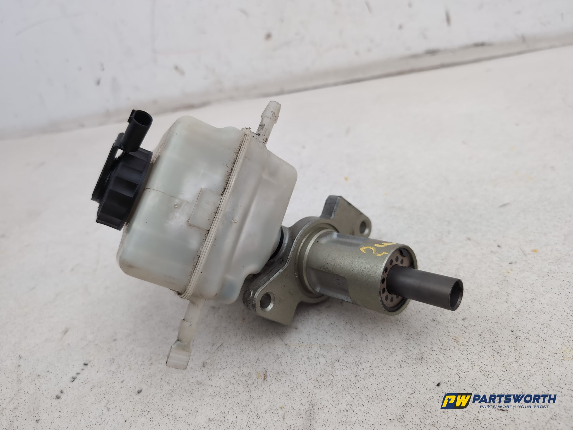 Brake Master Cylinder Assembly 3
