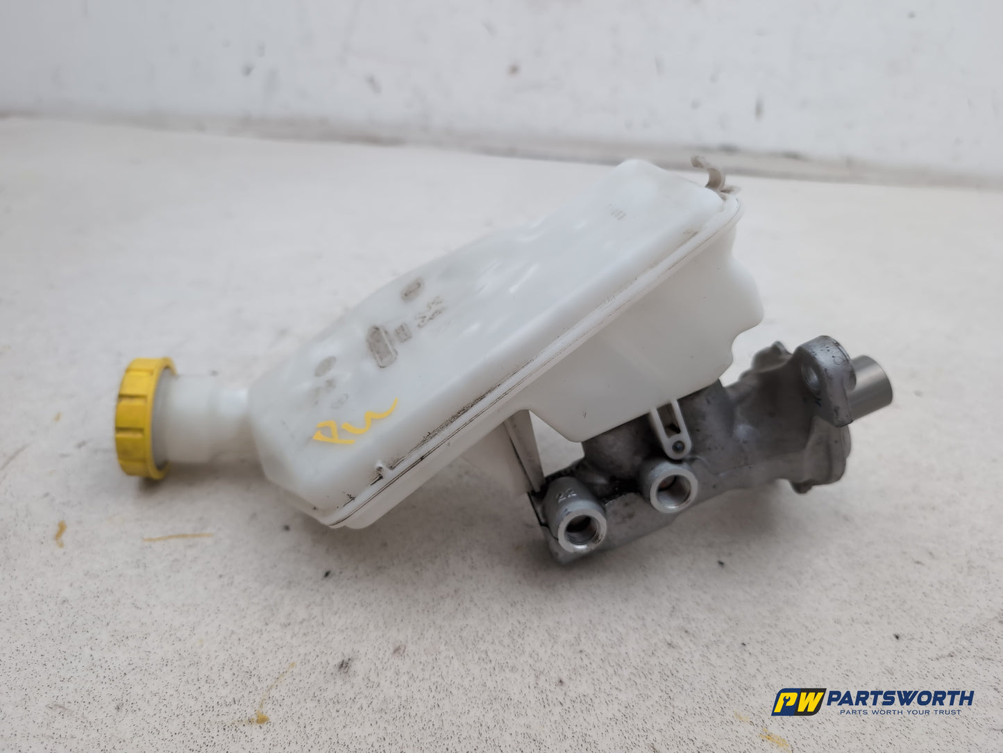 Brake Master Cylinder Assembly 3