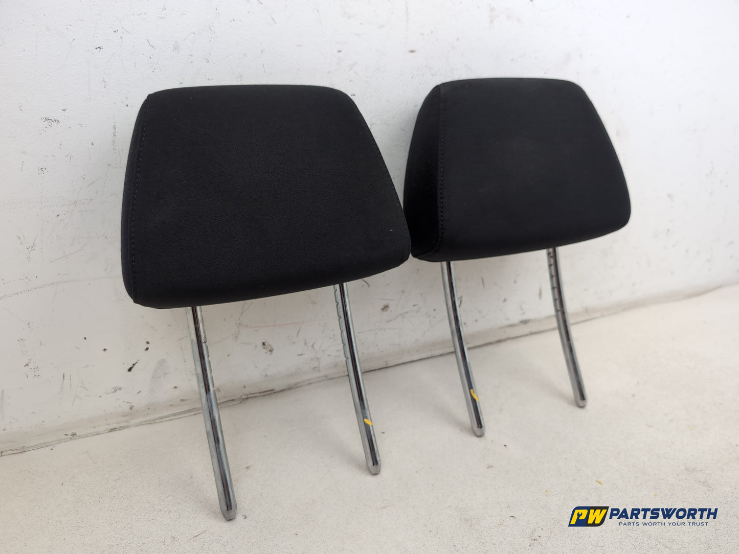 Headrest Front Pair 3