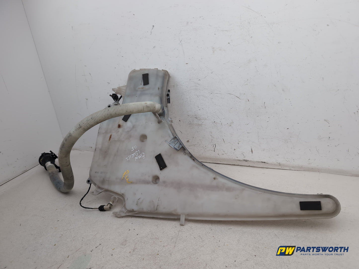 Washer Bottle Windscreen 3