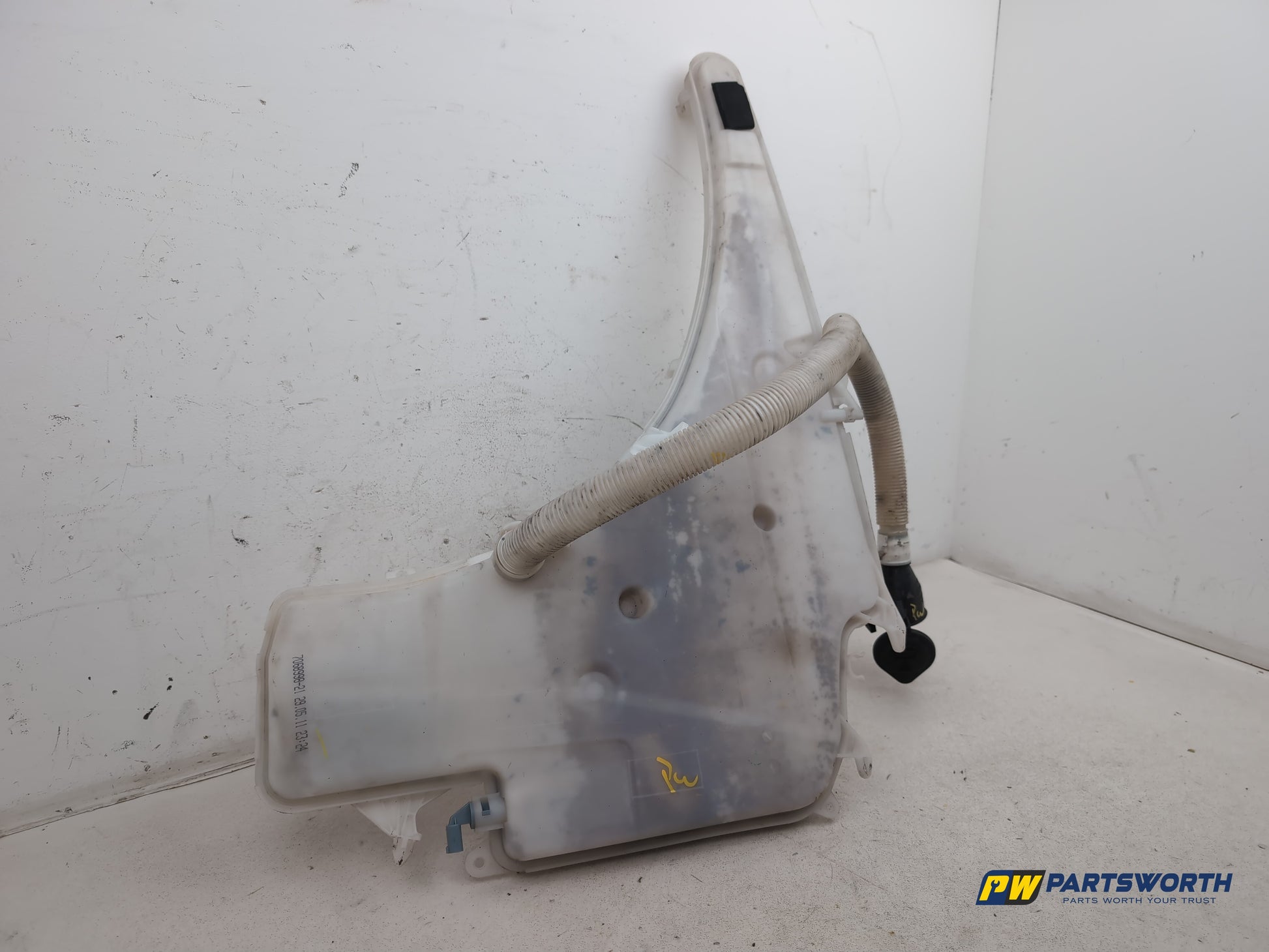 Washer Bottle Windscreen 3