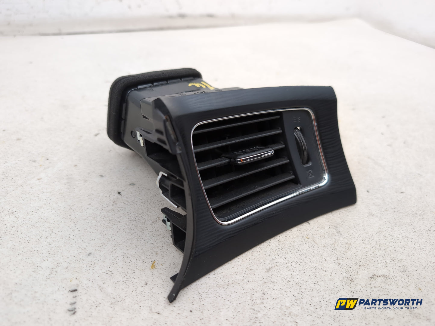 Dashboard Trim With Air Vent  3