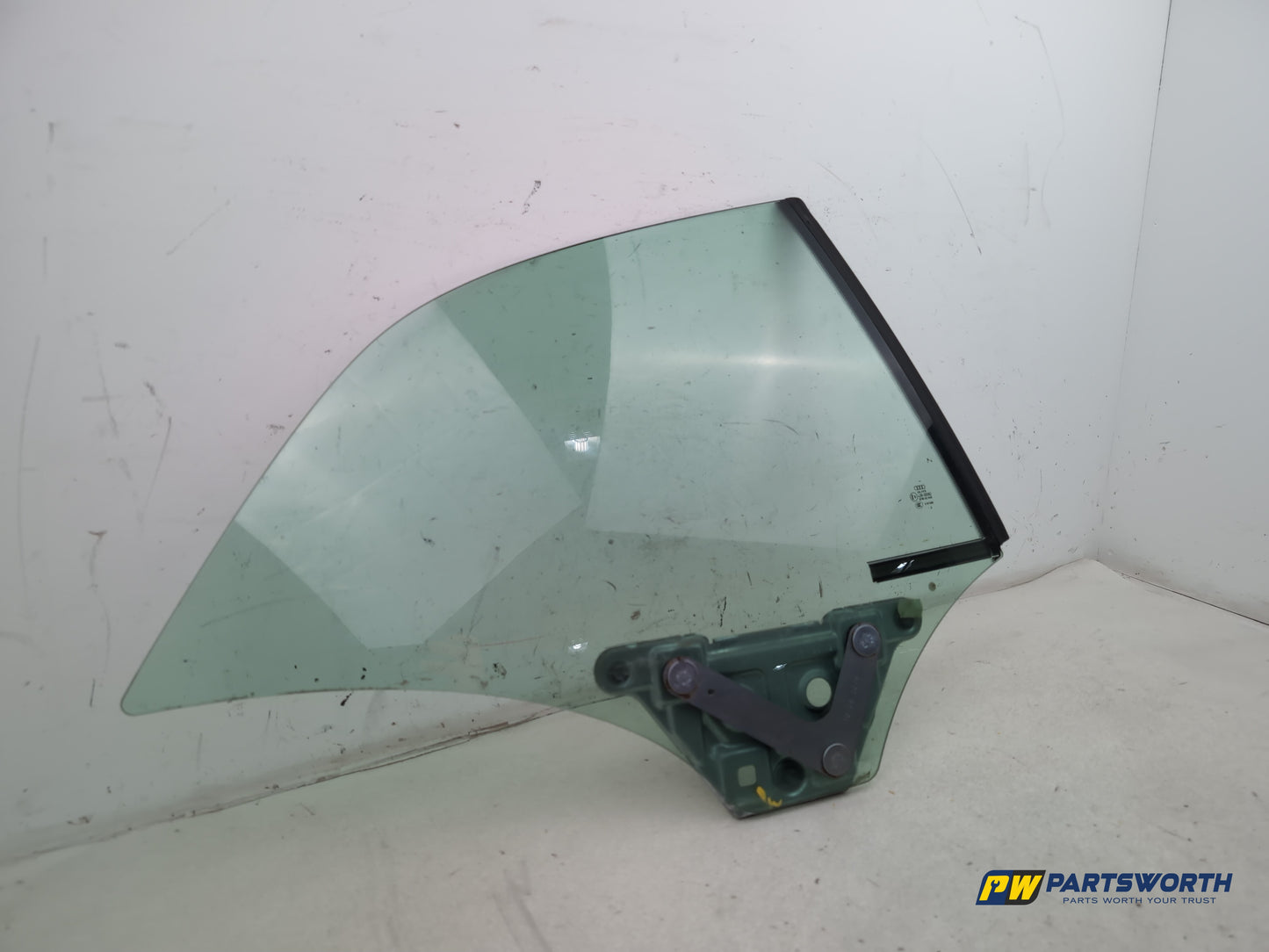Door Glass Quarter Light Rear RH 3
