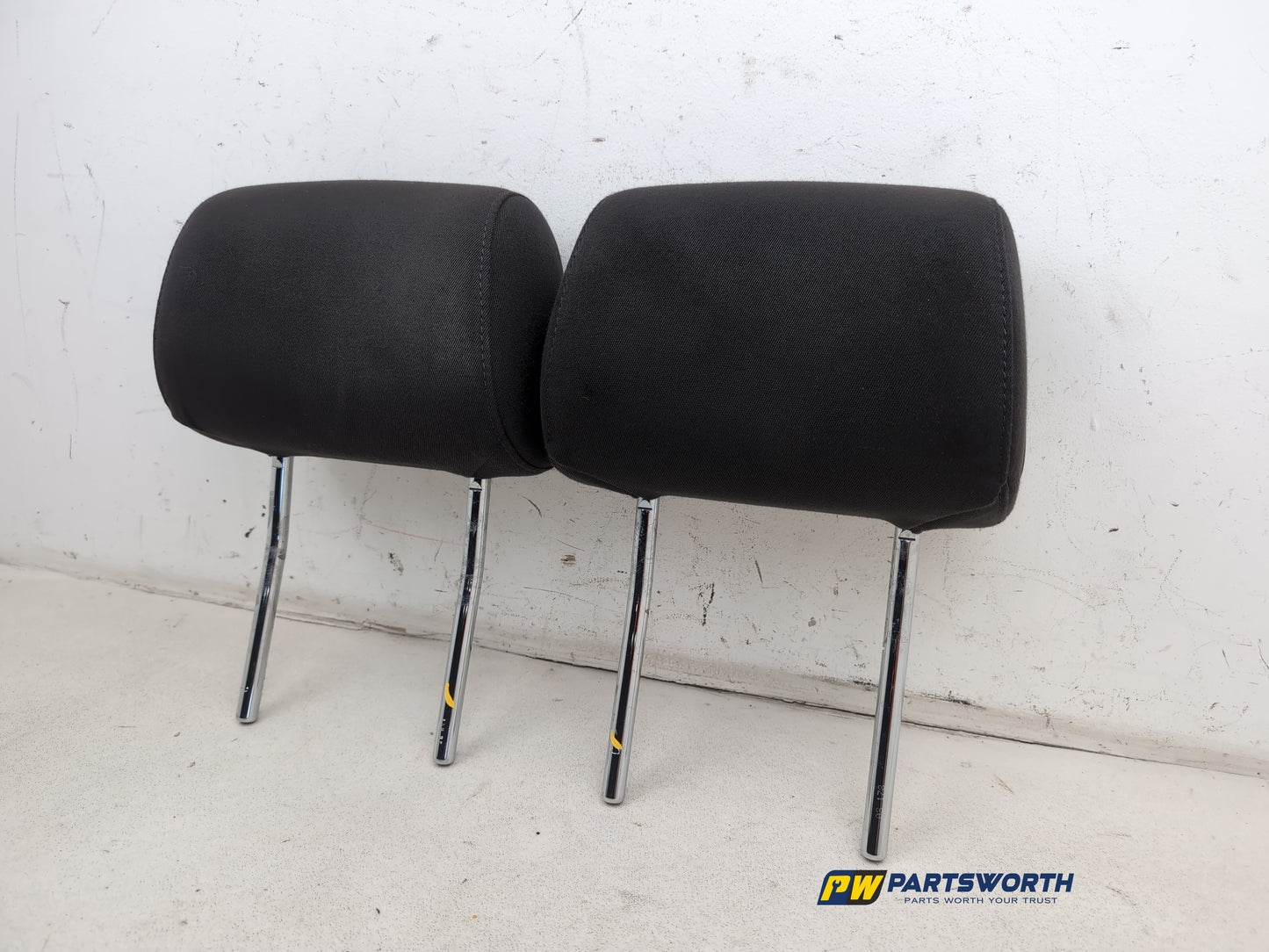 Headrest Front Pair 3