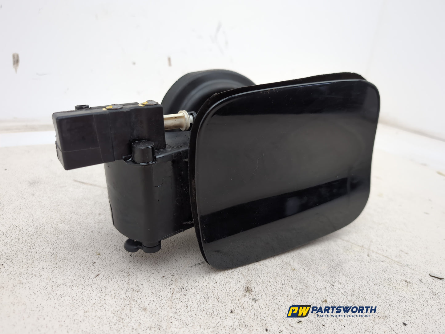 Fuel Filler Flap 3