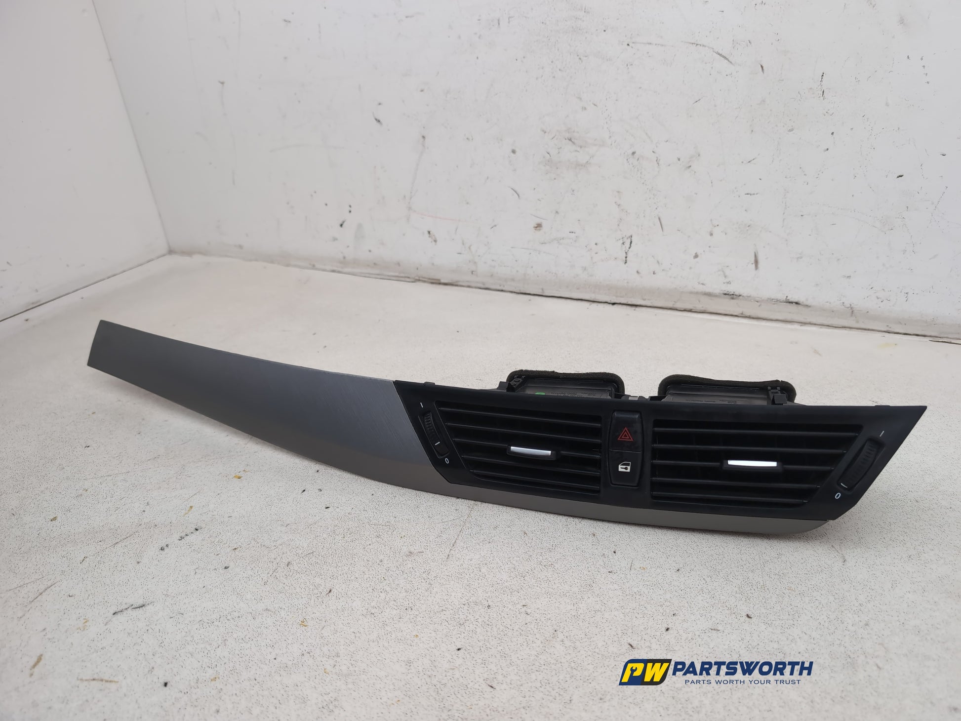 Dashboard Trim With Air Vent  3