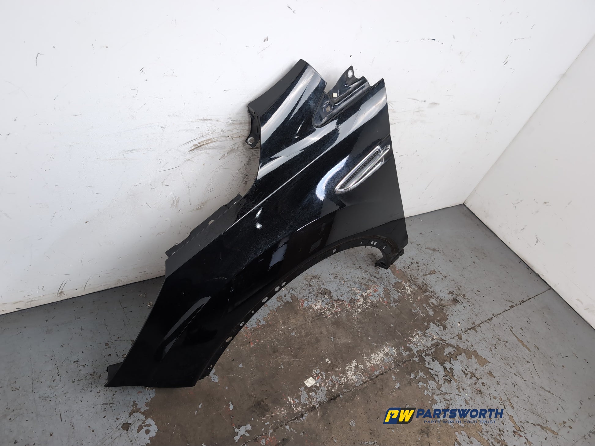 Wing Front LH 3