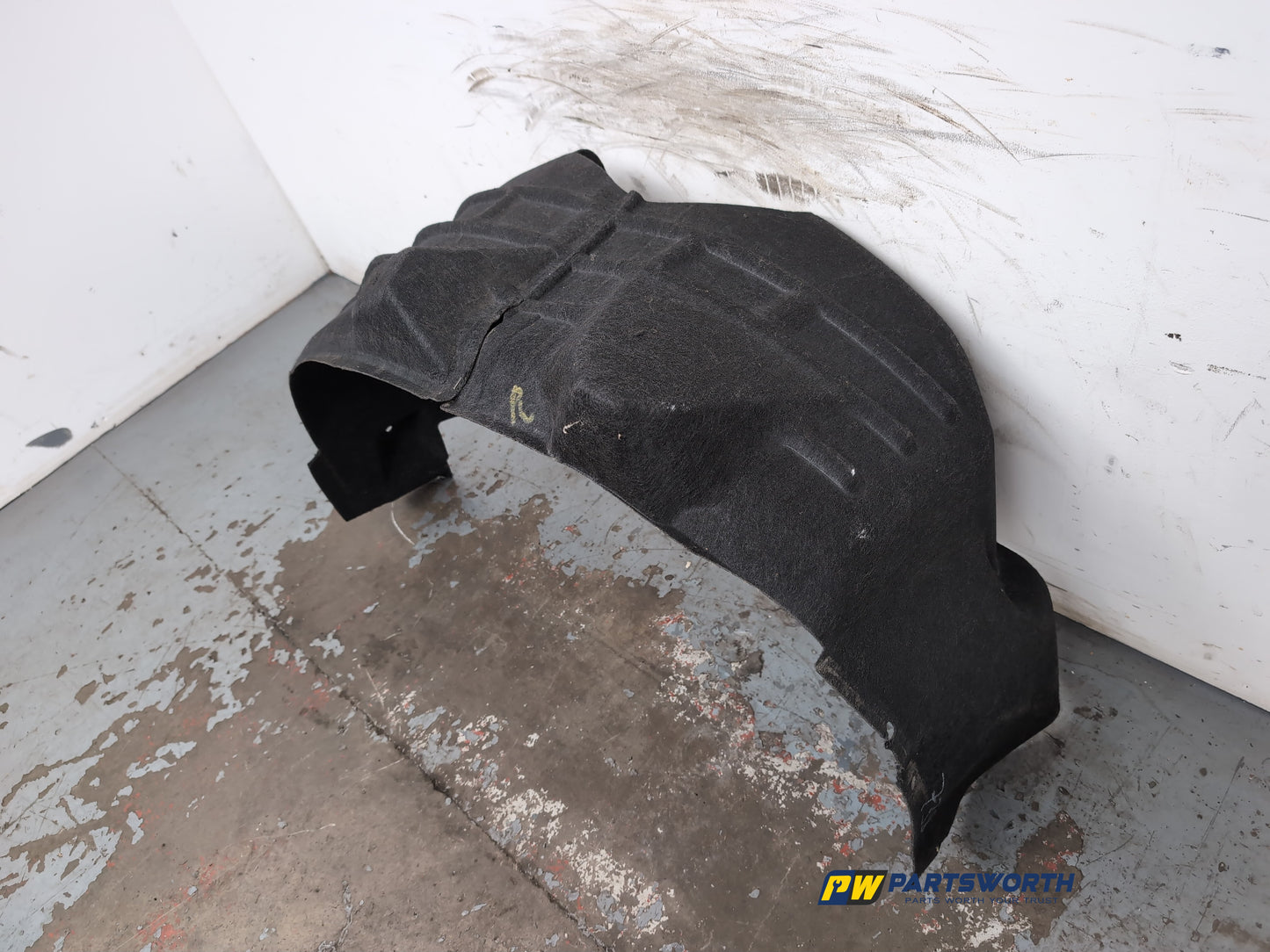 Moulding Wheel Arch Rear LH 3