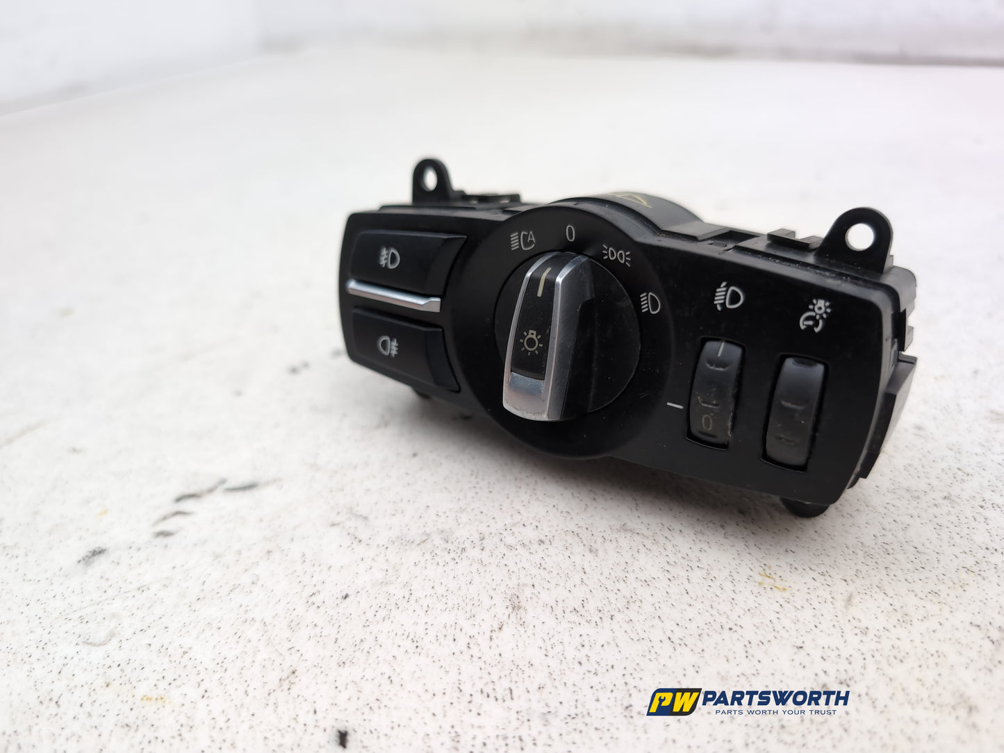 Switch Headlamp 3