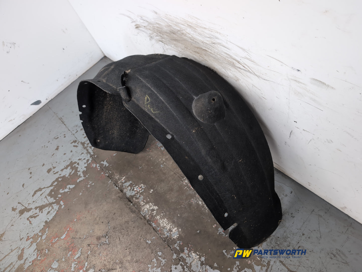 Moulding Wheel Arch Rear RH 3