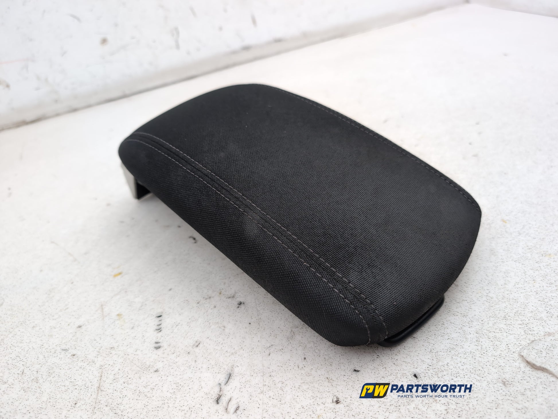 Centre Console Armrest 3