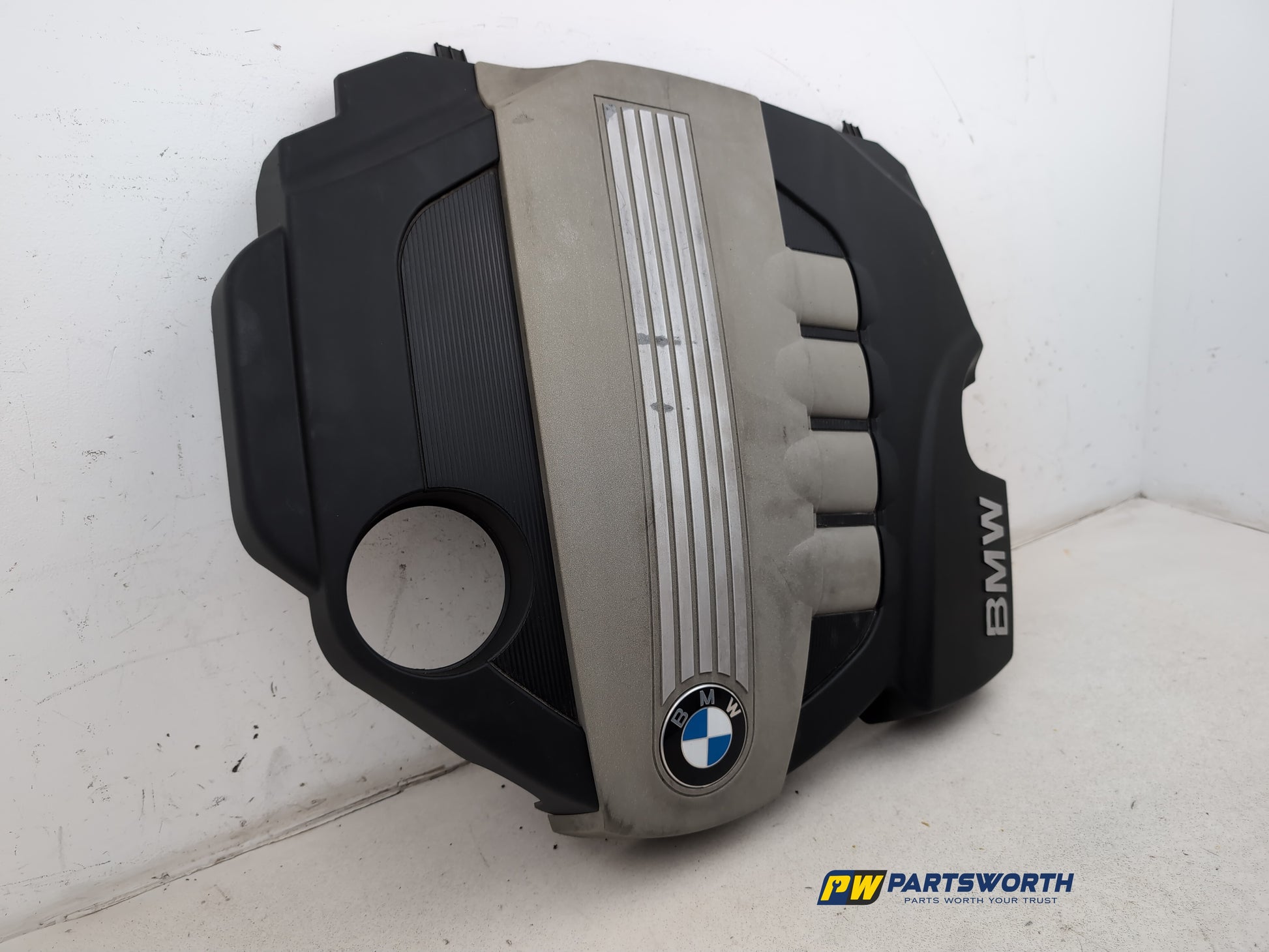 Engine Cover 3