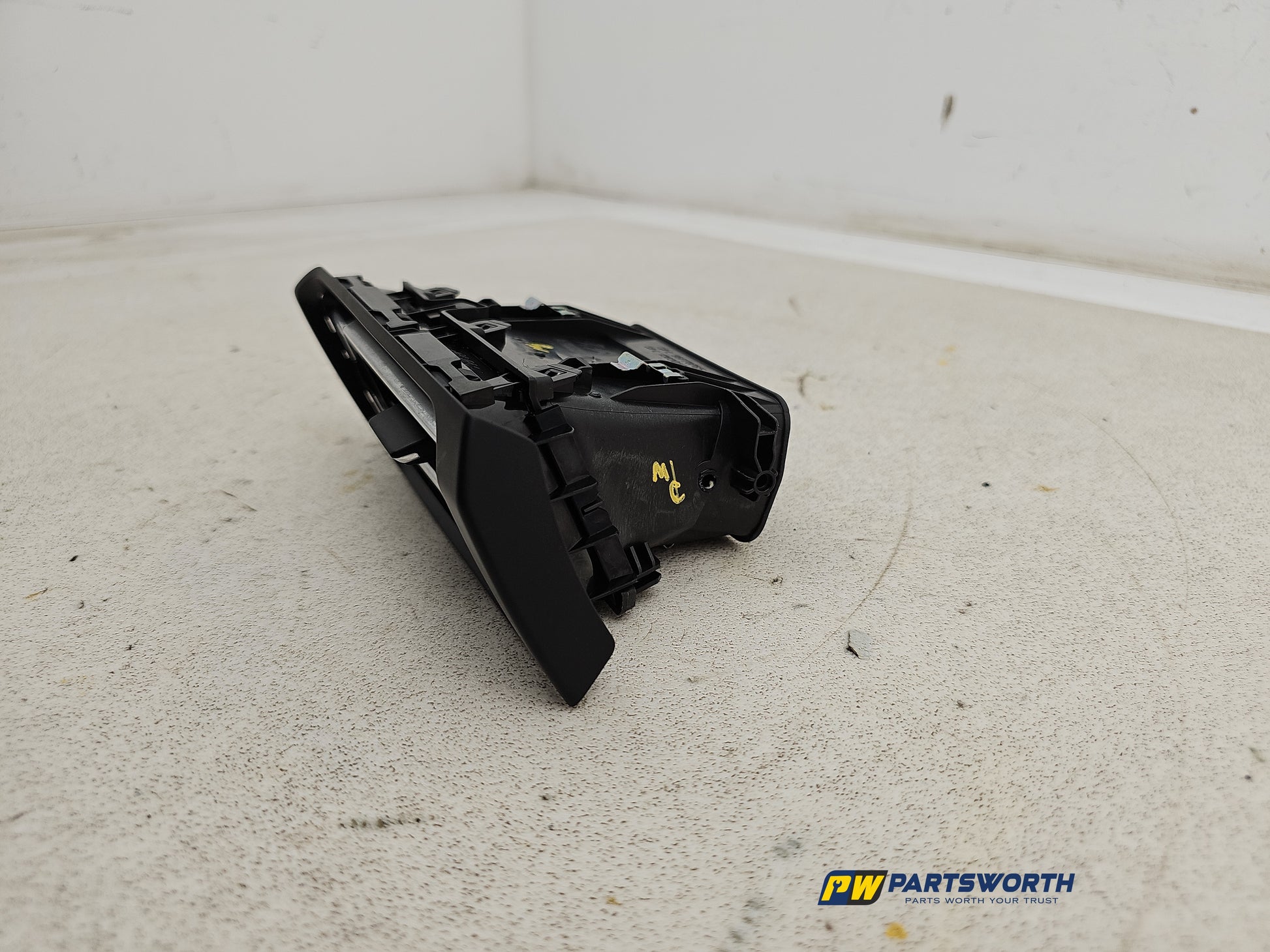 Dashboard Trim With Air Vent  3