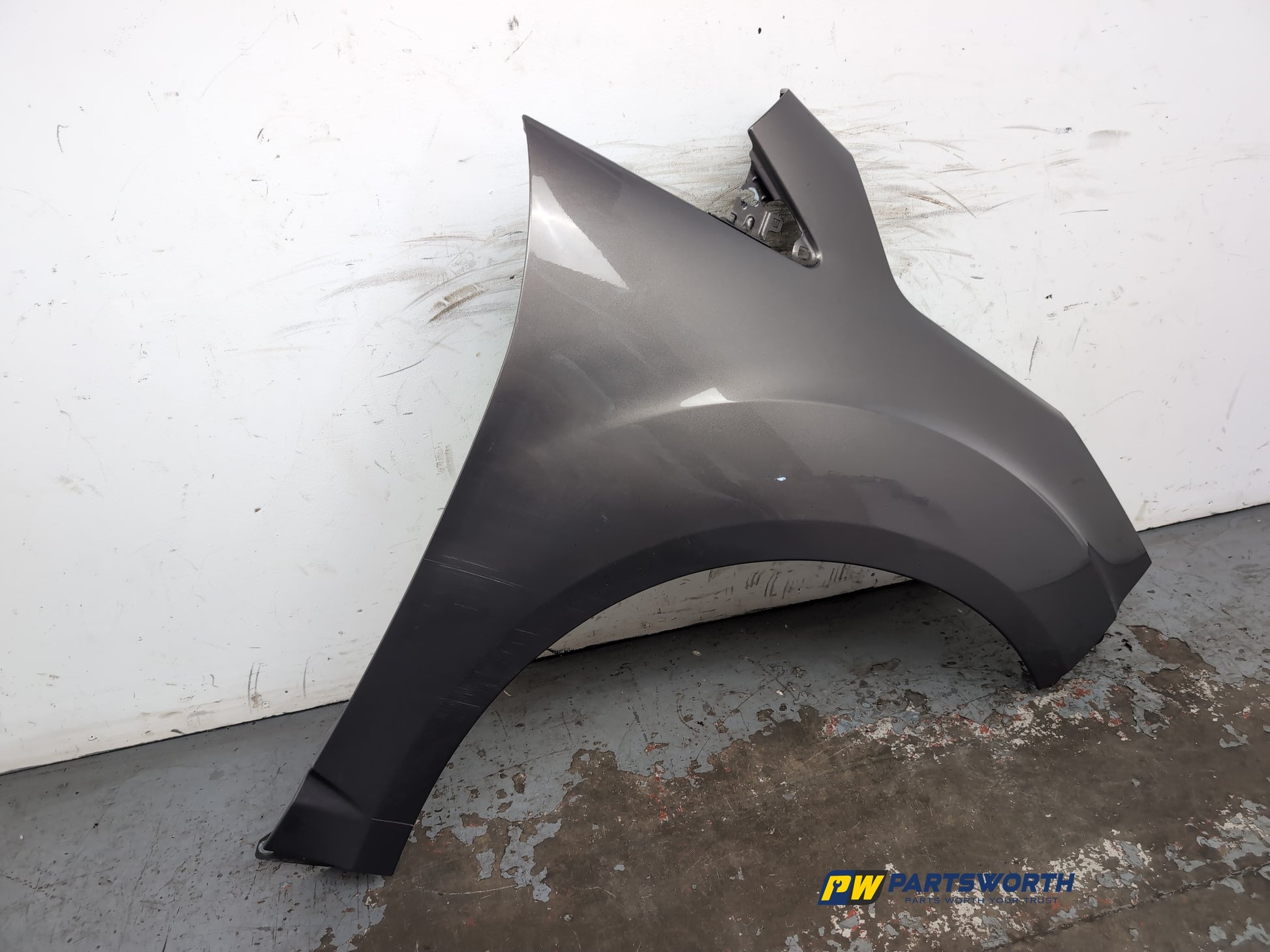 Wing Front RH 3