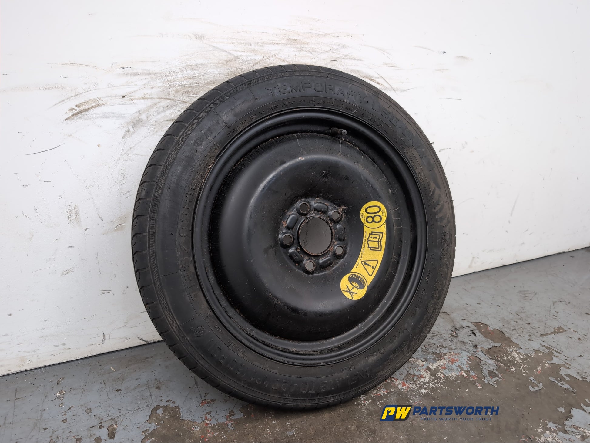Space Saver Spare Wheel and Tool Kit  3