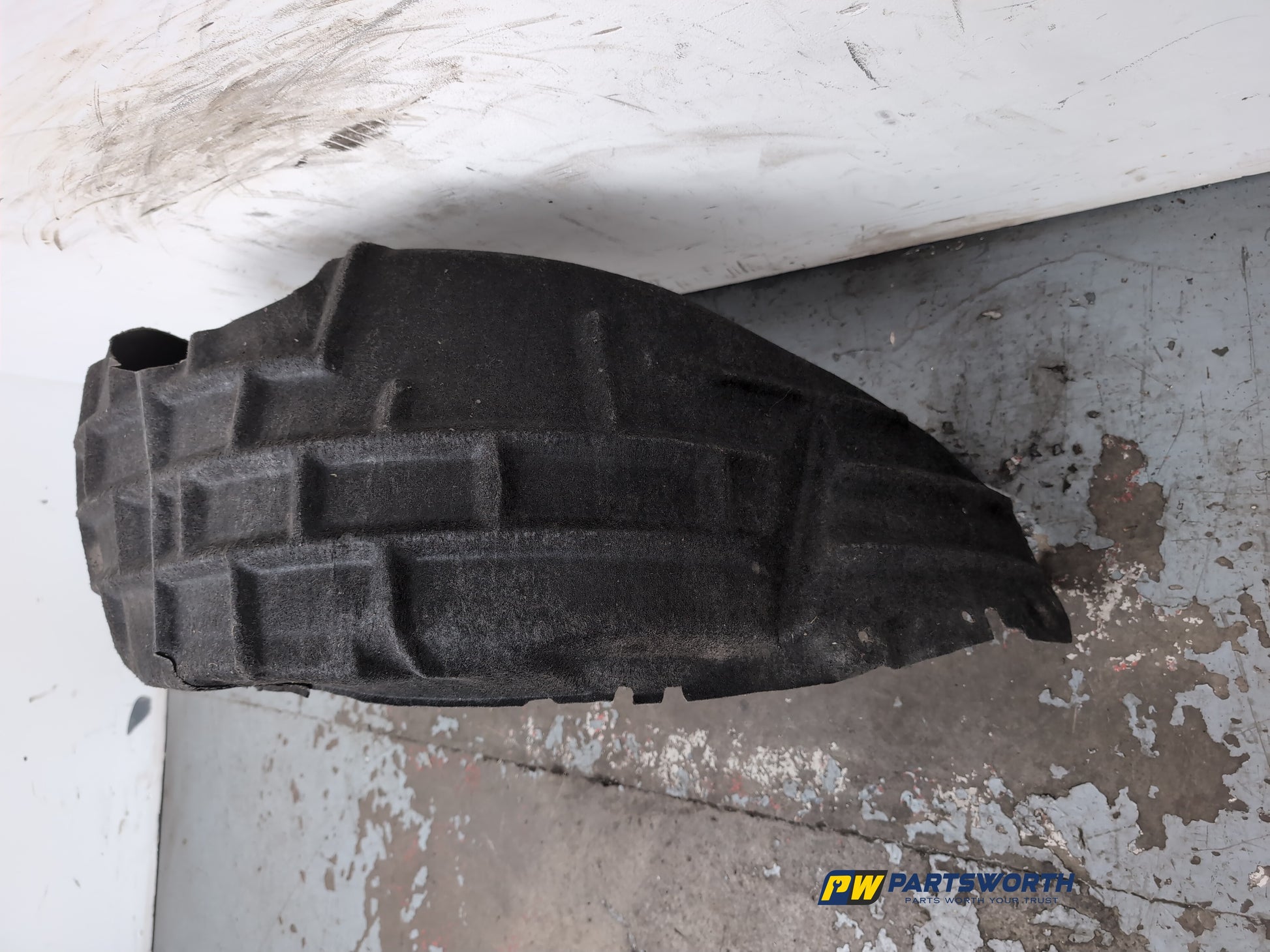 Moulding Wheel Arch Rear RH 3