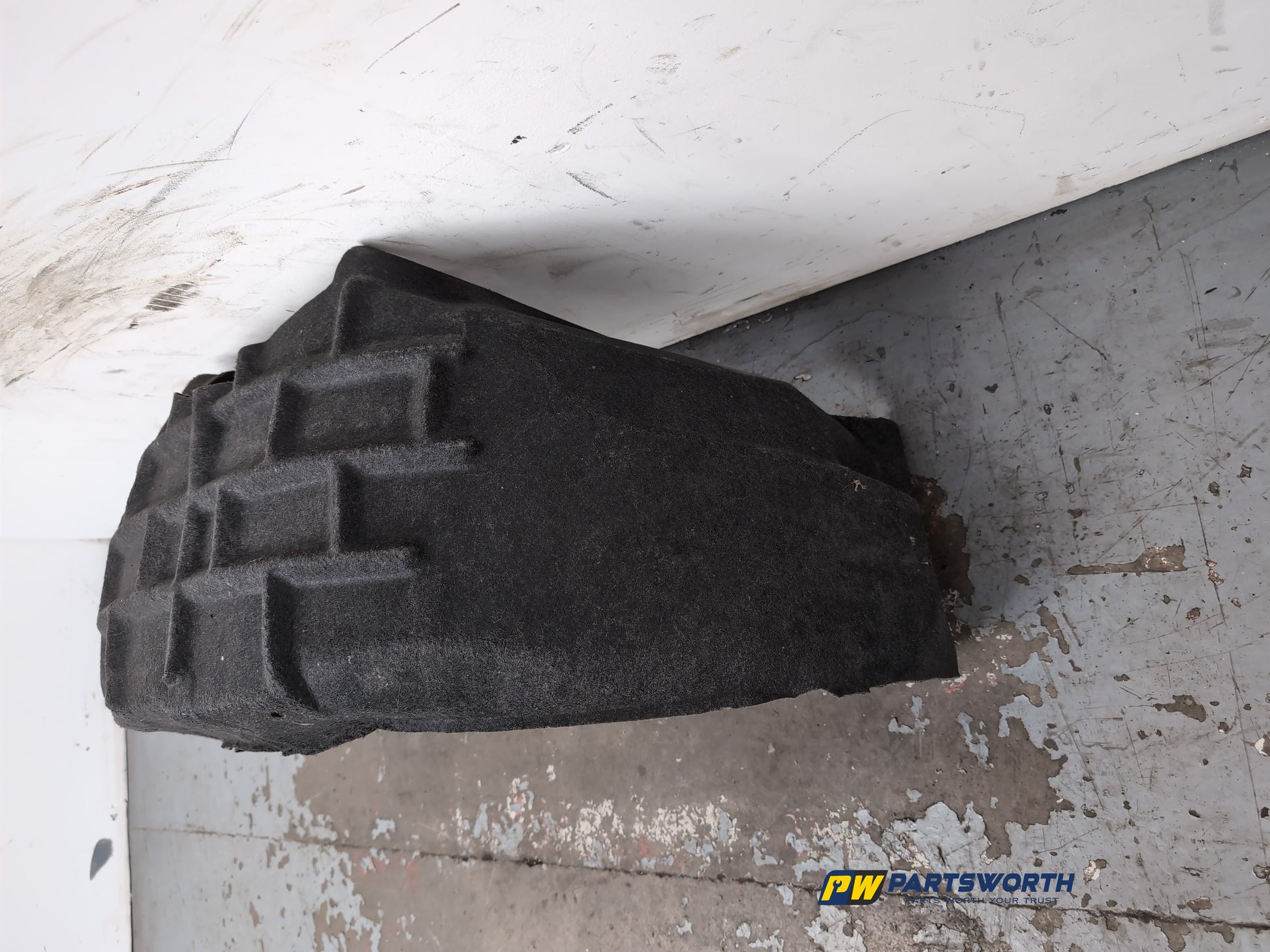 Moulding Wheel Arch Rear LH 3