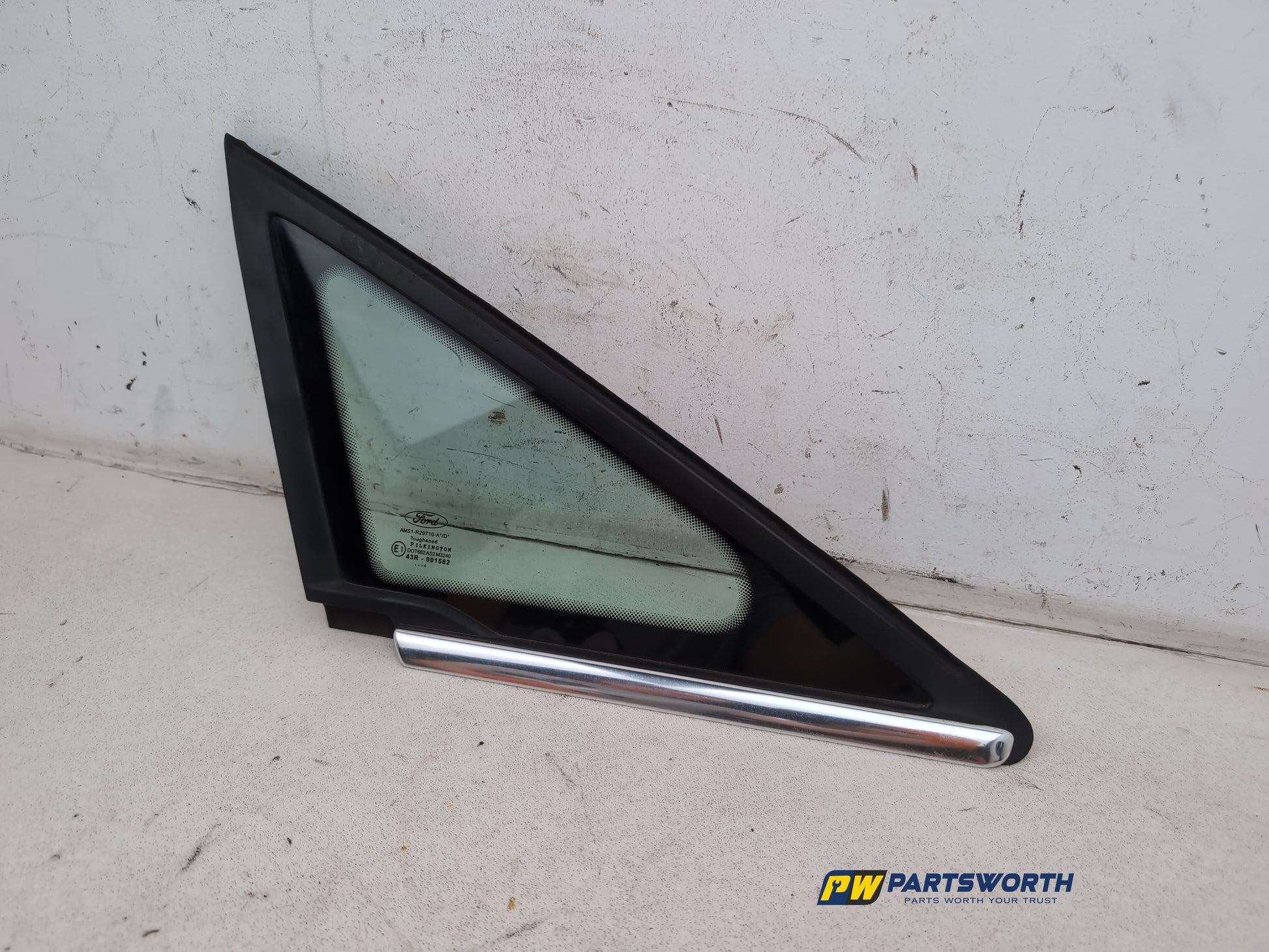 Door Glass Quarter Light Front RH 3