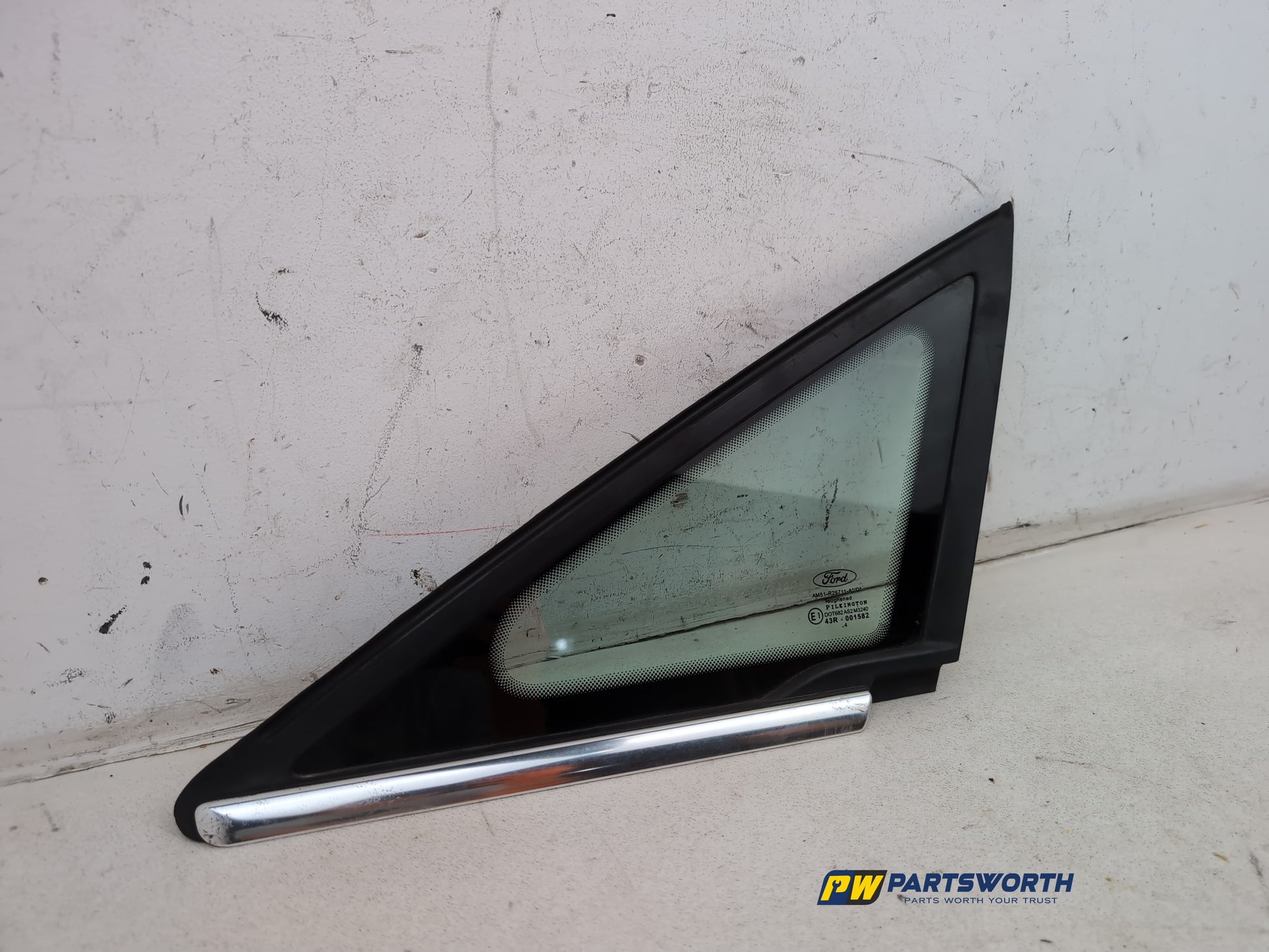 Door Glass Quarter Light Front LH 3