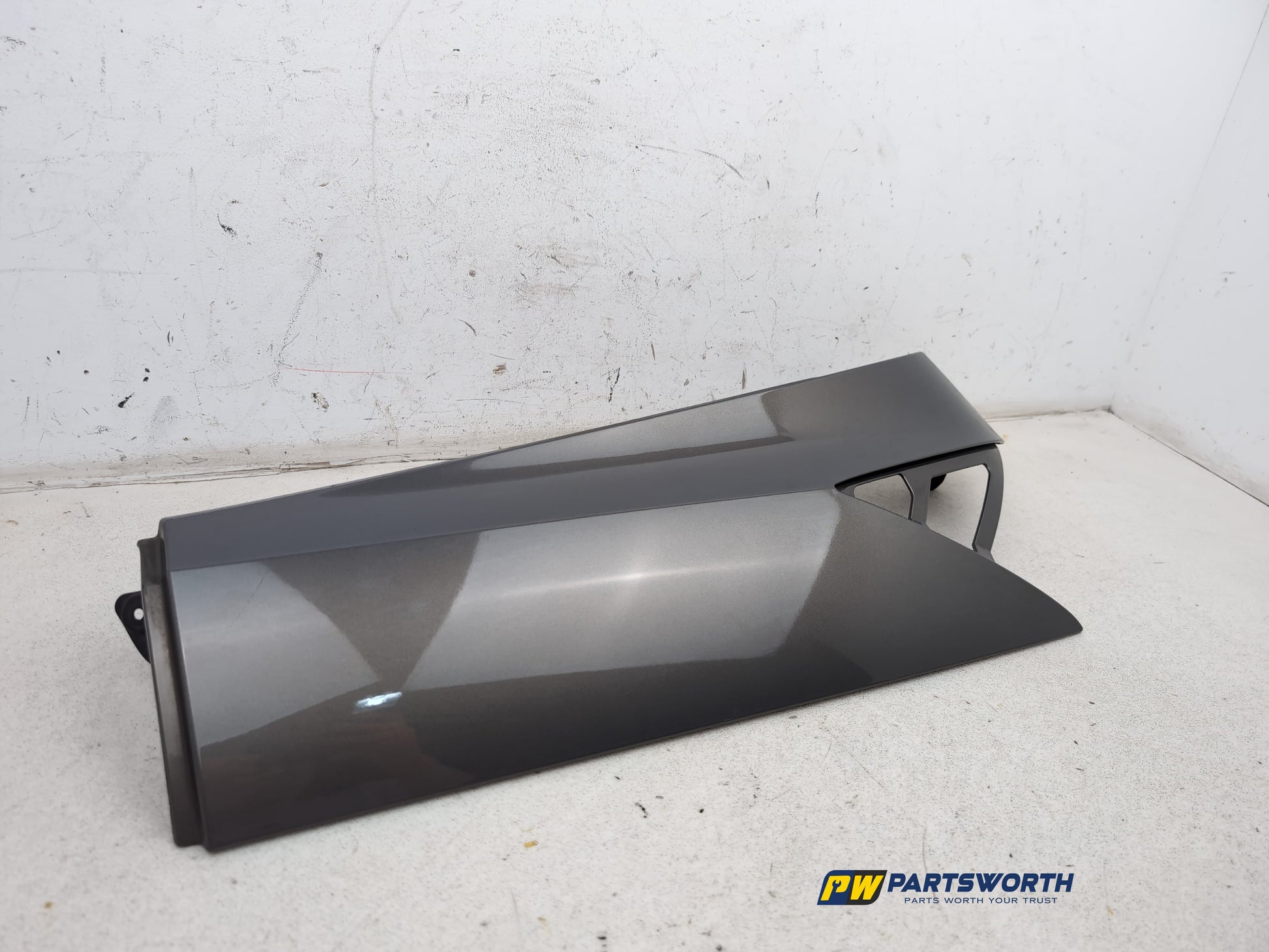 Moulding Quarter Panel LH 3