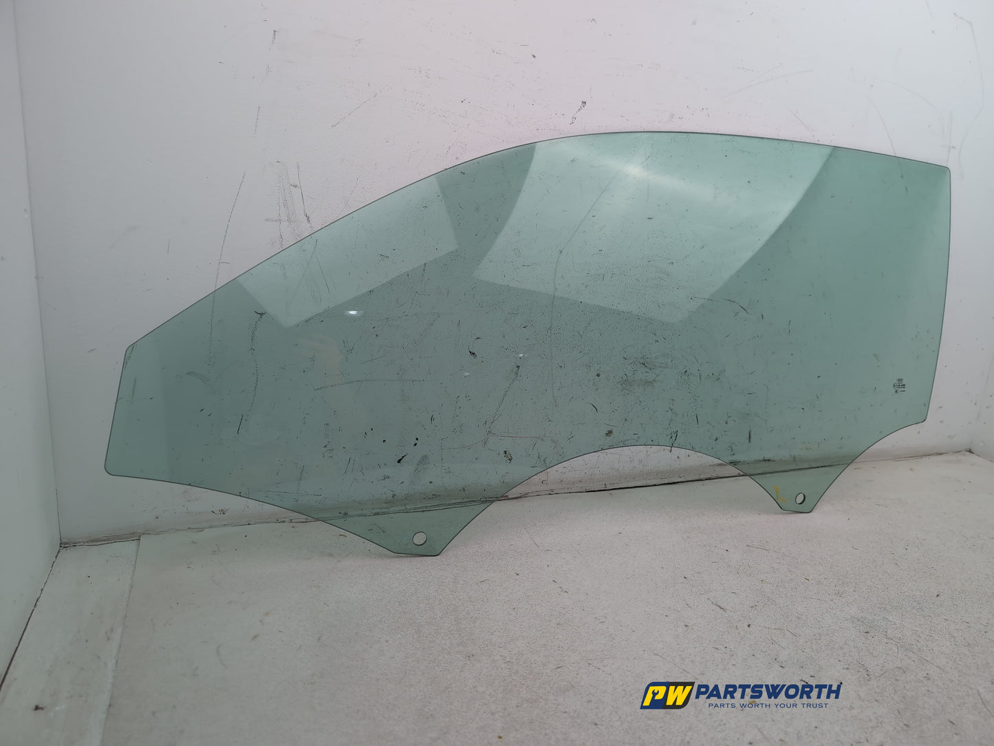 Door Glass Front LH 3