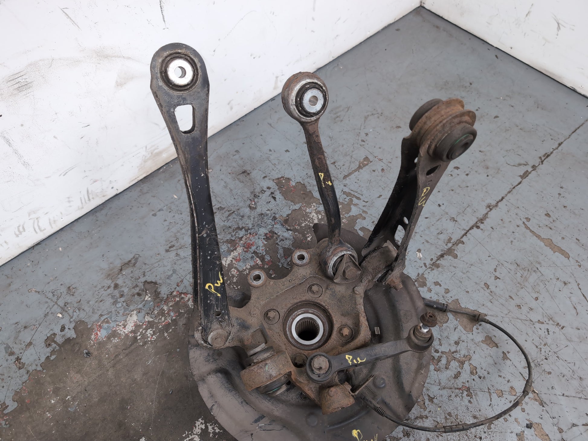 Wheel Hub Rear RH 3