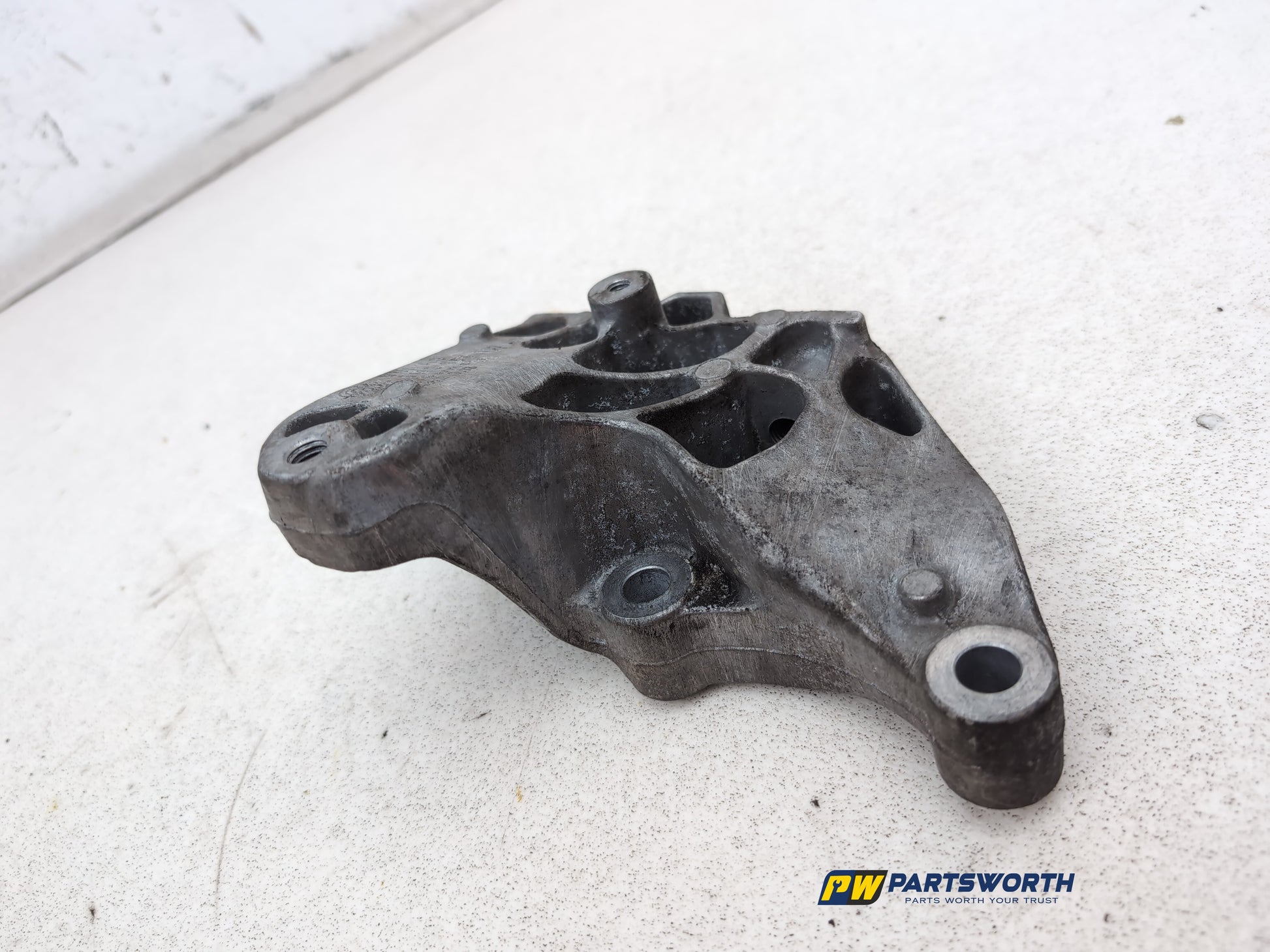 Transmission Mounting Bracket 3