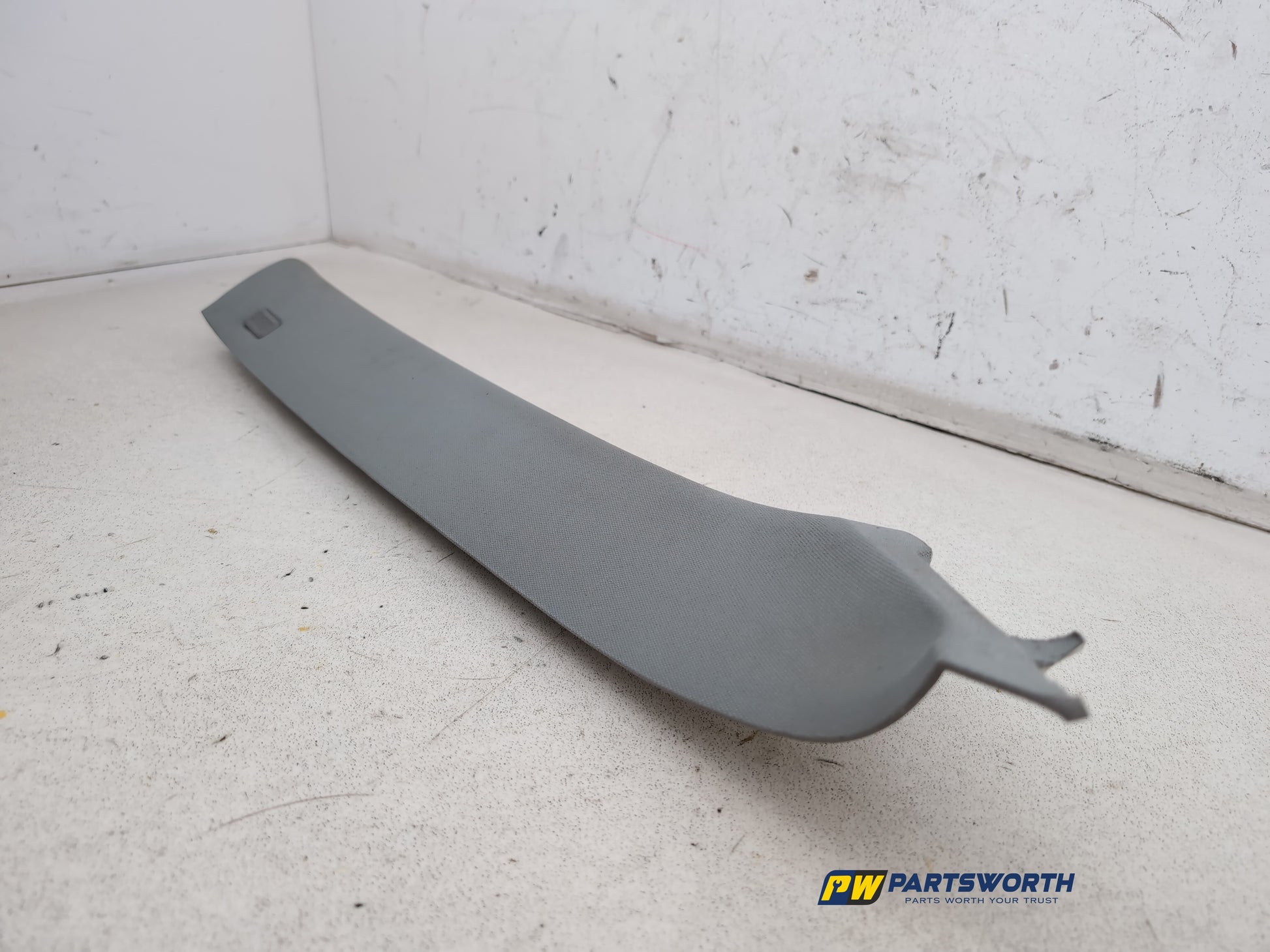 RH A Pillar Trim  3