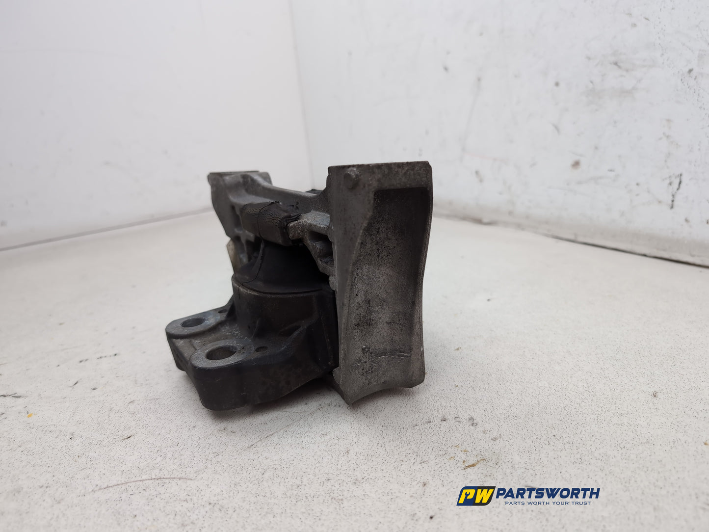 Engine Mounting Bracket 3