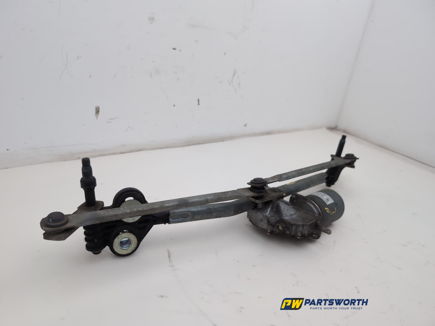 Front Wiper Motor & Mechanism / Linkage 3
