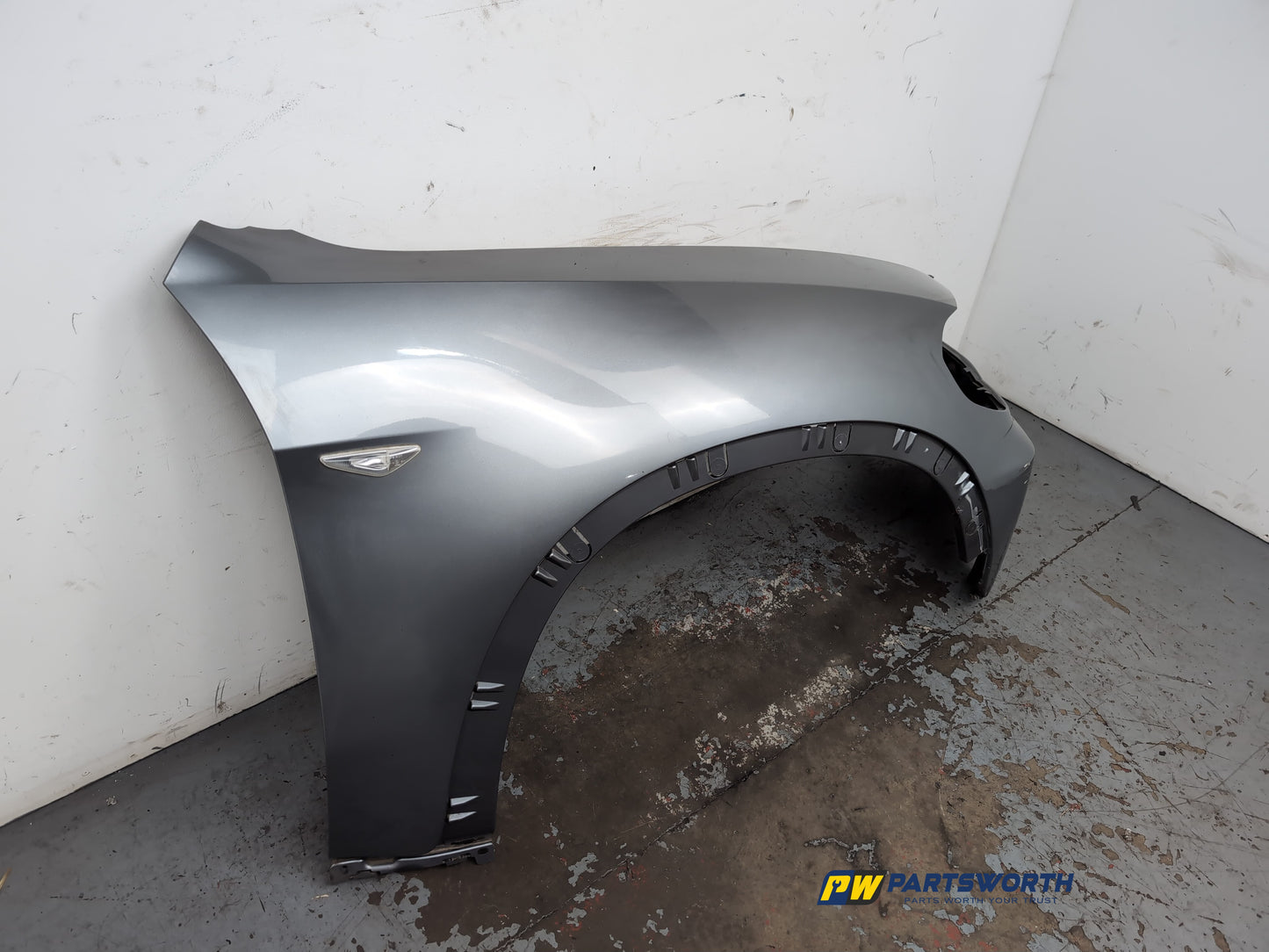 Wing Front RH 3