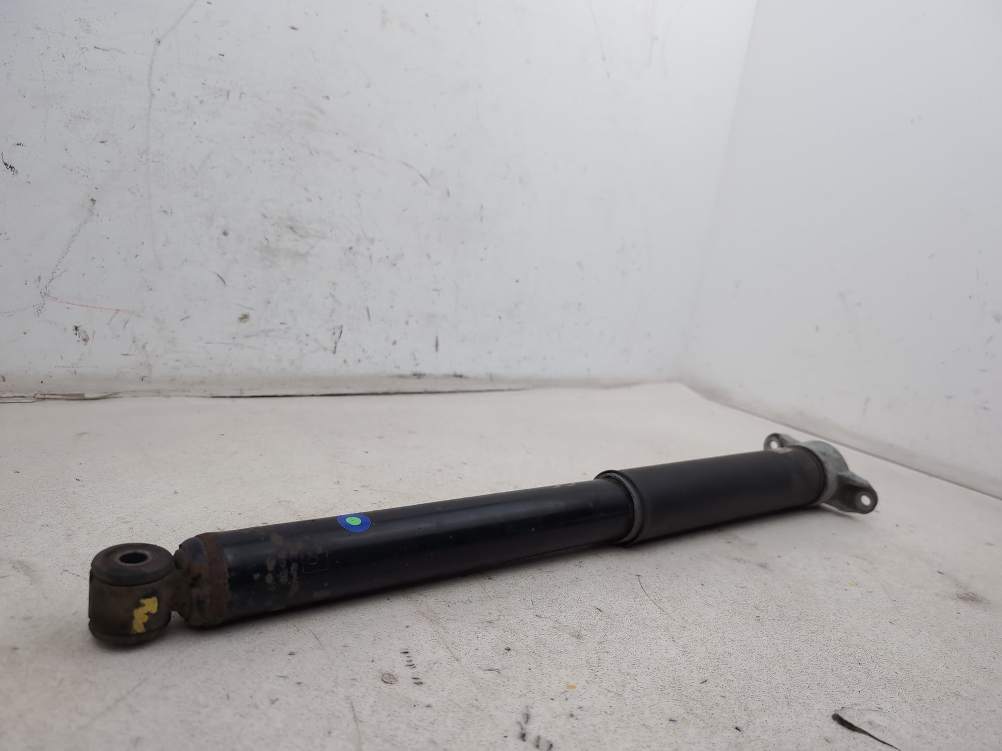 Shock Absorber Rear RH 3