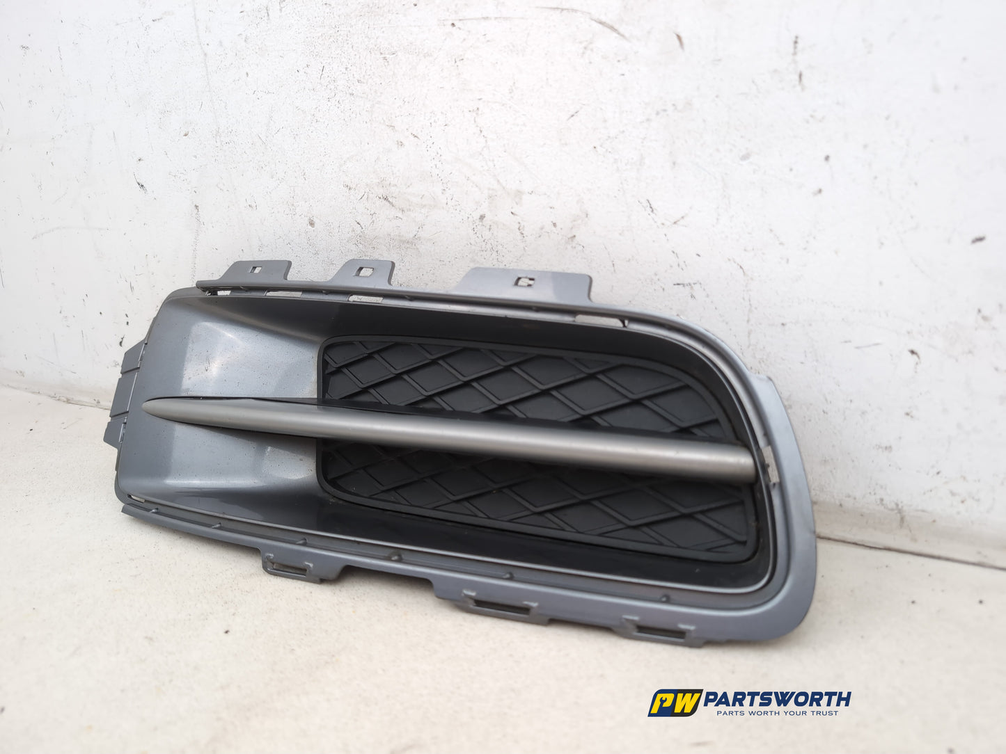 Grille Front RH 3