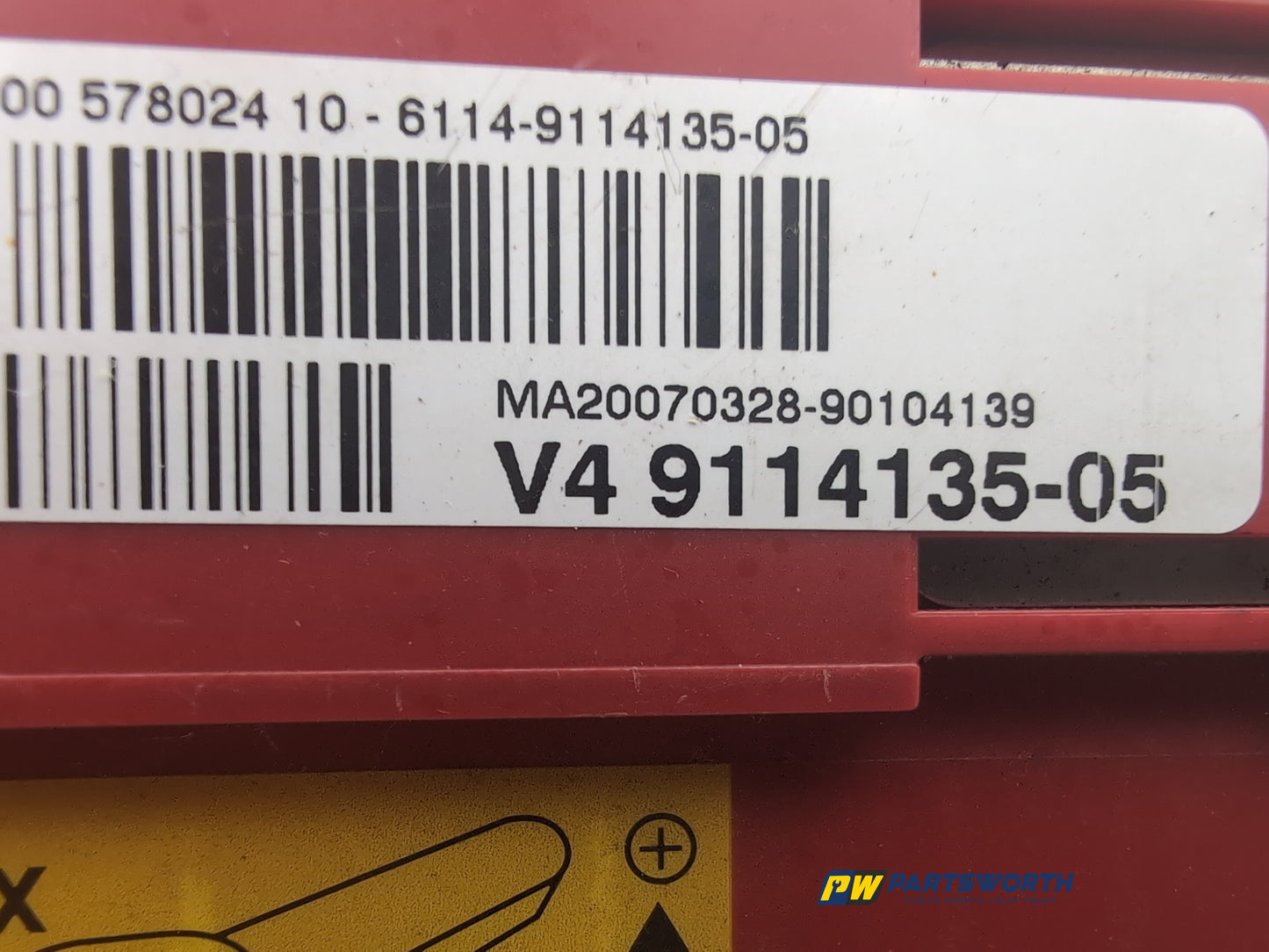 Positive Pole Battery Power Boot Distribution Fuse Box 6