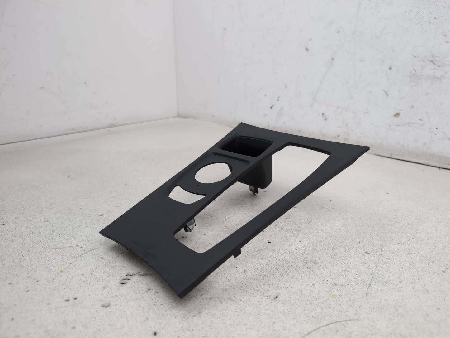 Centre Console Trim  3