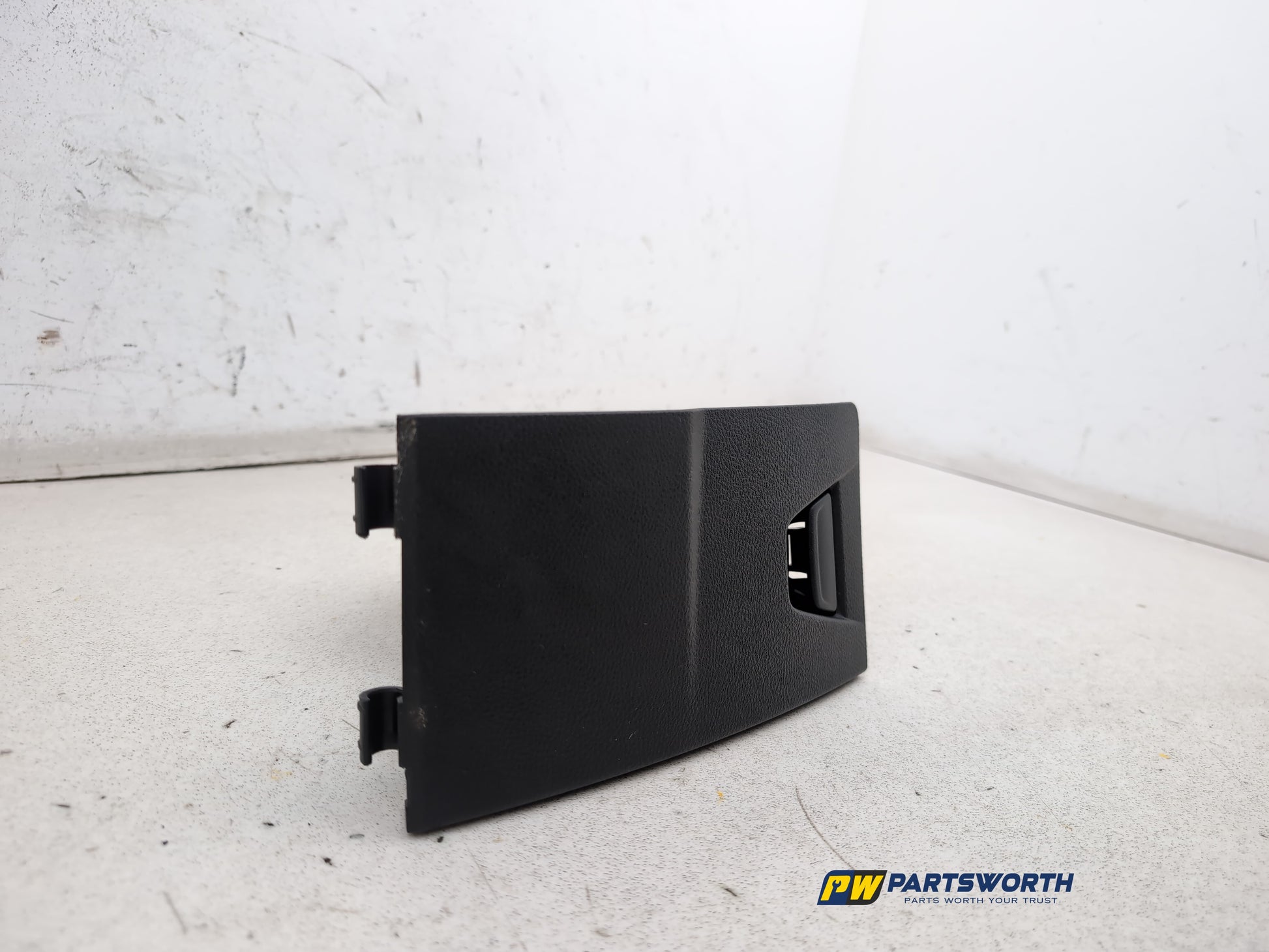 Glove Compartment Assembly 3